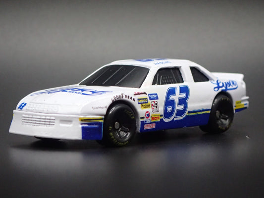 1994 94 CHEVROLET LUMINA 63 JIM BROWN NASCAR 1:64 SCALE DIECAST MODEL CAR
