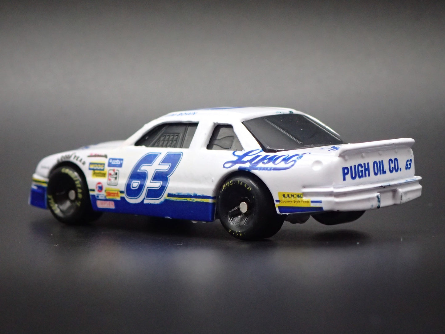 1994 94 CHEVROLET LUMINA 63 JIM BROWN NASCAR 1:64 SCALE DIECAST MODEL CAR