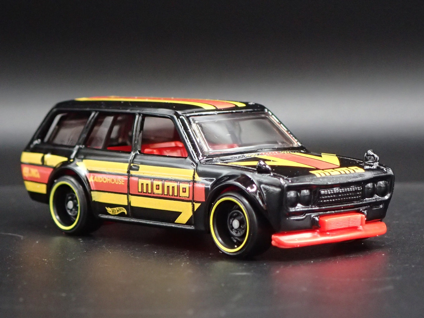 1968-1973 DATSUN 510 STATION WAGON MOMO 1:64 SCALE COLLECTIBLE DIECAST MODEL CAR