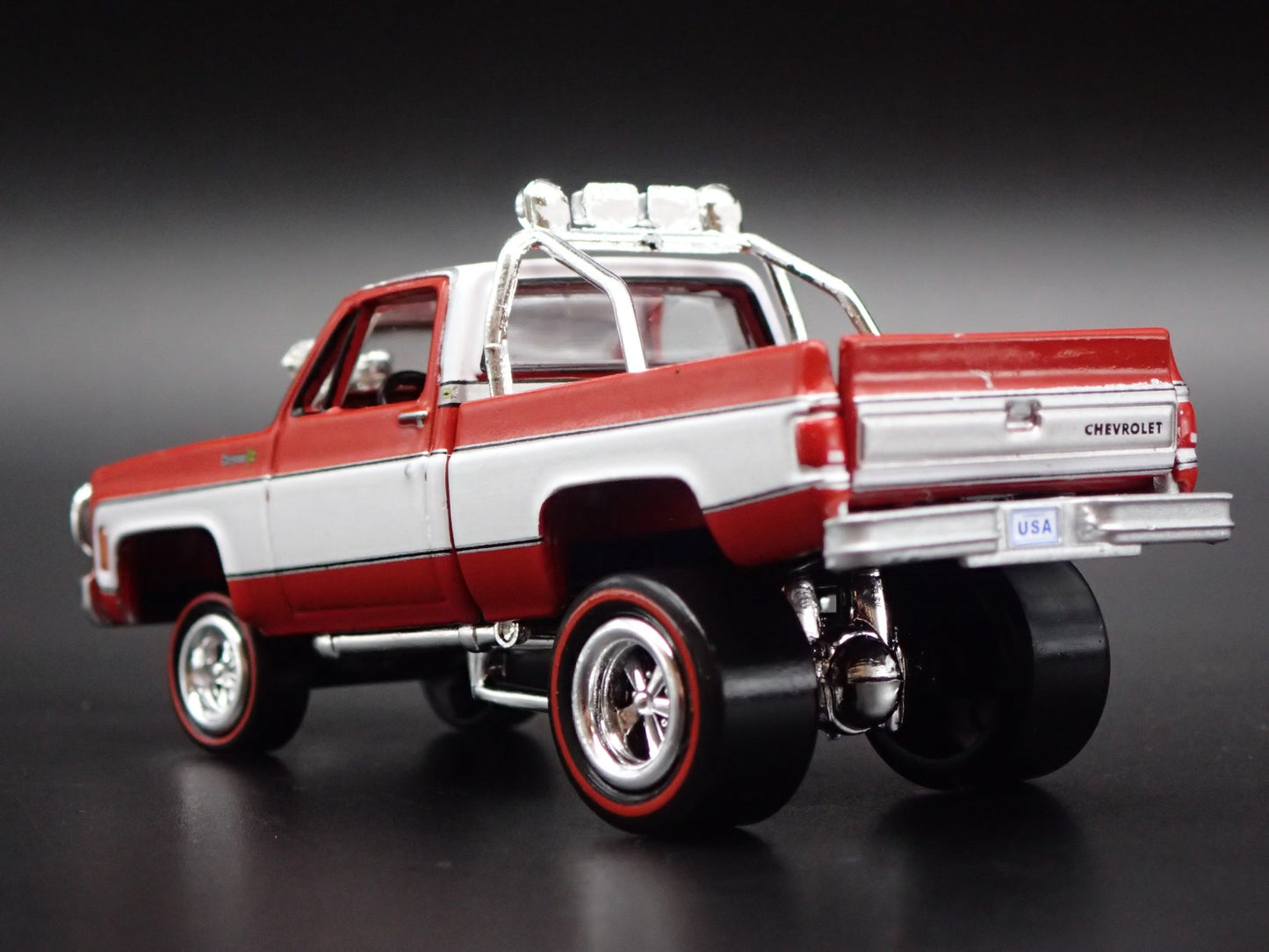 1973 CHEVY CHEVROLET PICKUP TRUCK ZINGER SQUAREBODY 1:64 SCALE DIECAST MODEL CAR