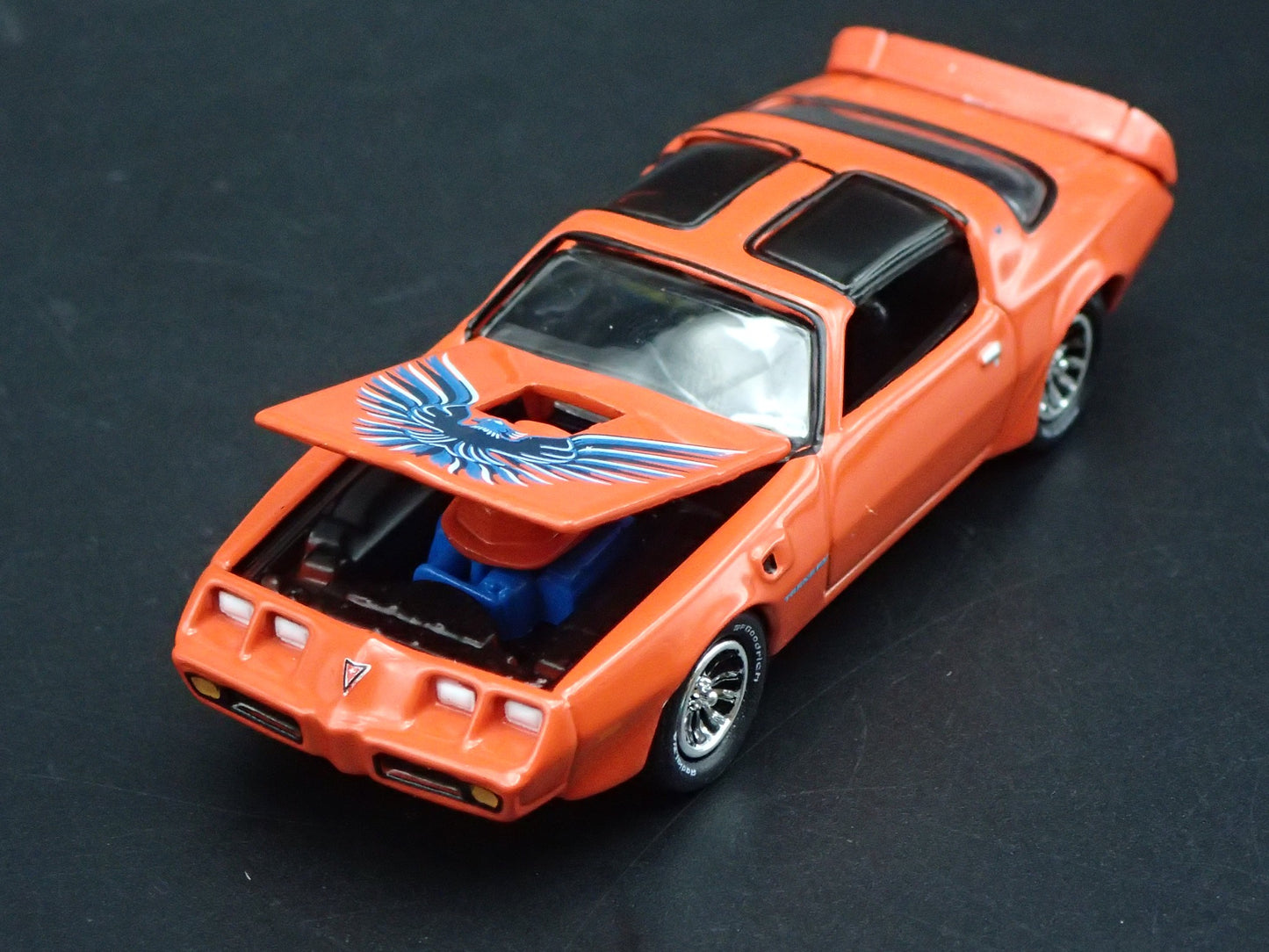 1980 80 PONTIAC FIREBIRD TRANS AM TA  1/64 SCALE COLLECTIBLE DIECAST MODEL CAR