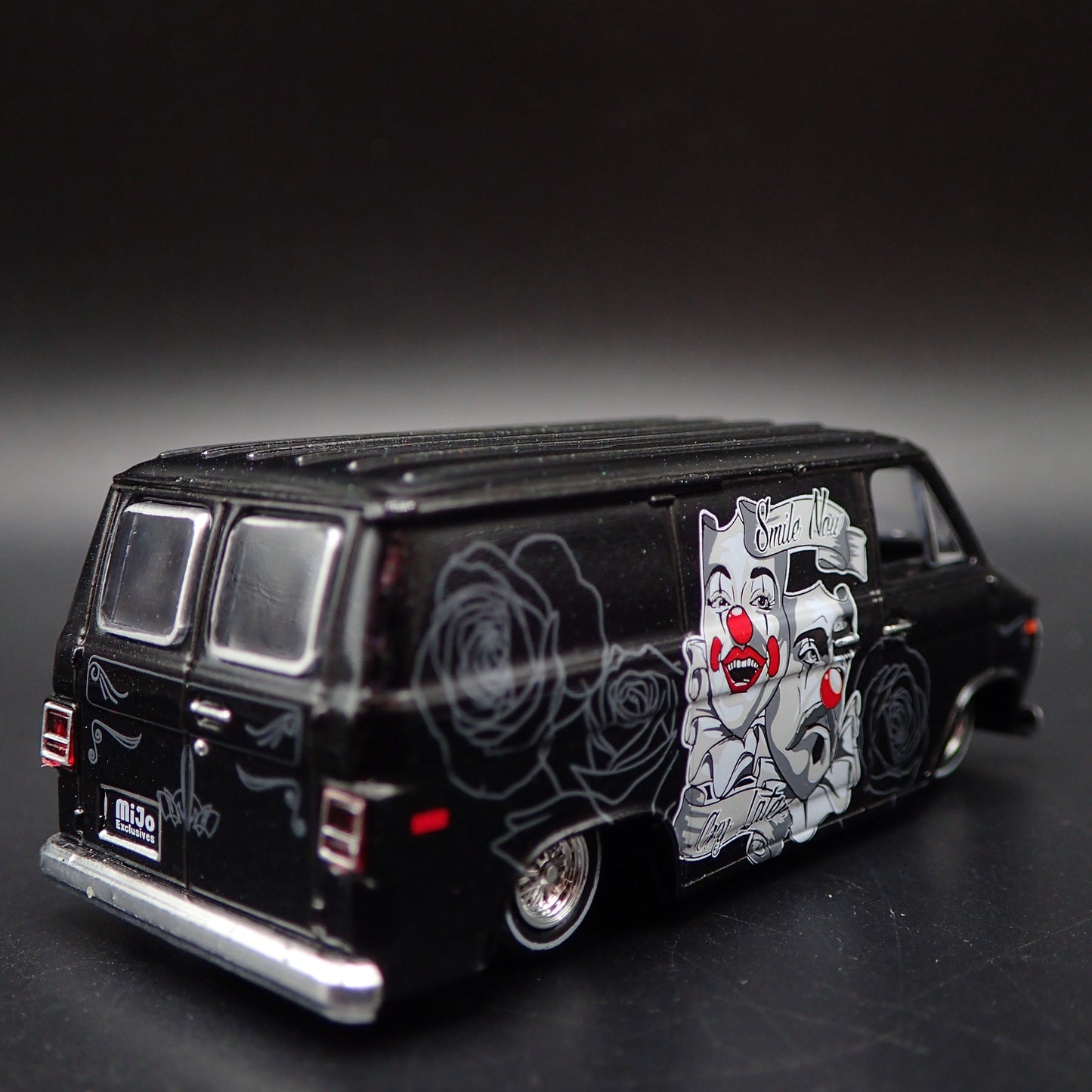 1971 71 CHEVY CHEVROLET VAN G10 CLOWNS LOWRIDER 1:64 SCALE DIECAST MODEL CAR