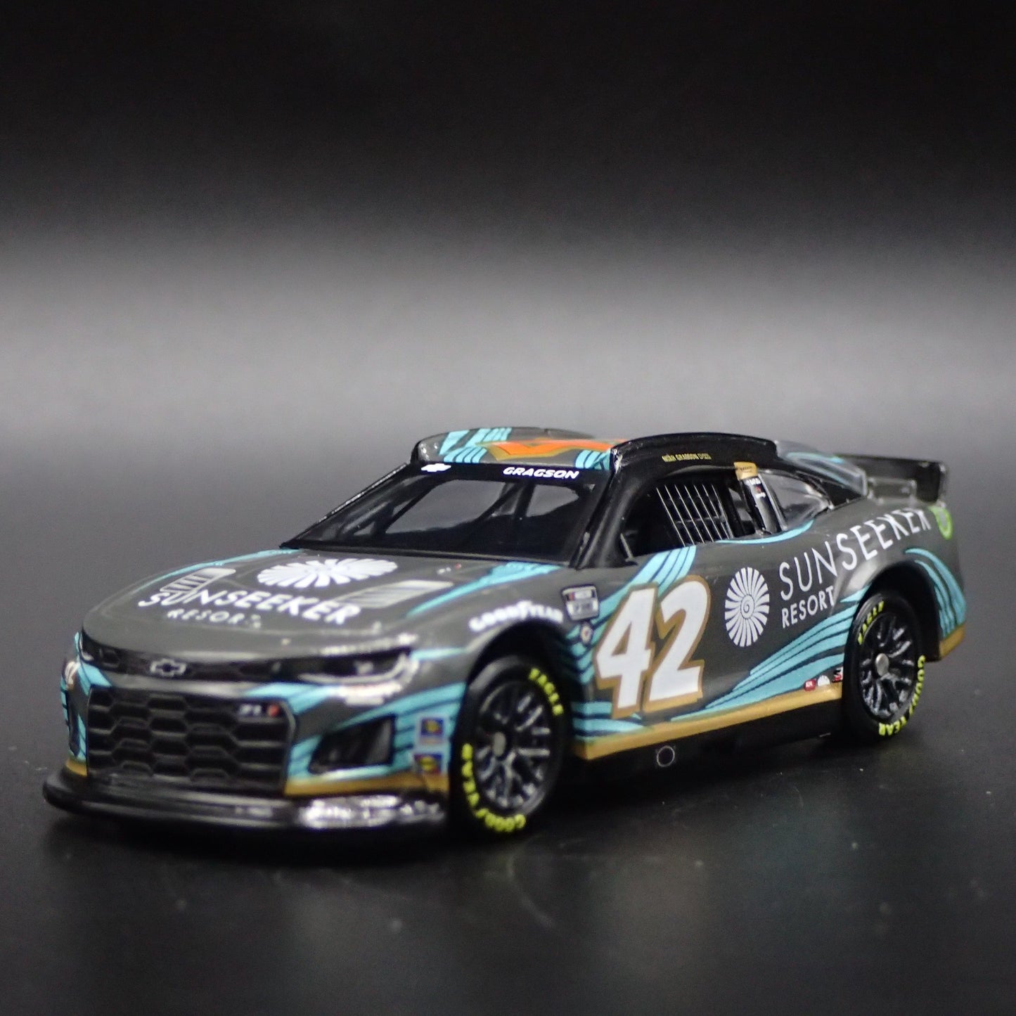 2023 CHEVY CAMARO ZL1 #42 NOAH GRAGSON SUNSEEKER RESORT NASCAR 1:64 DIECAST CAR