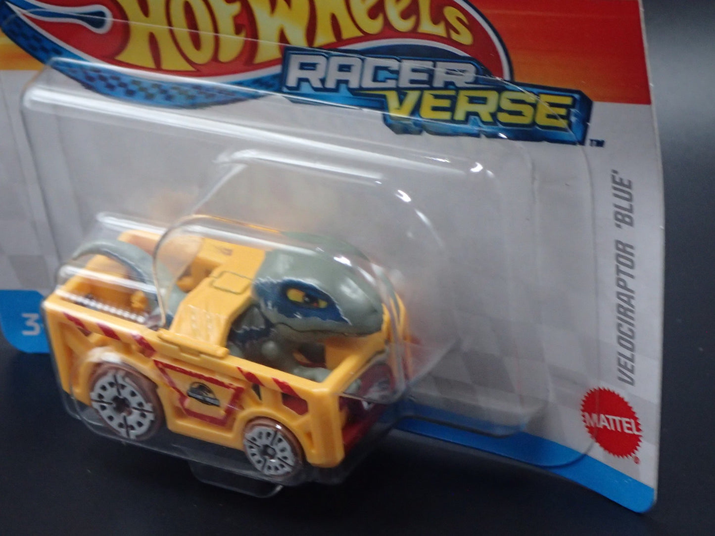 2025 HOT WHEELS RACER VERSE JURASSIC WORKD VELOCIRAPTOR BLUE