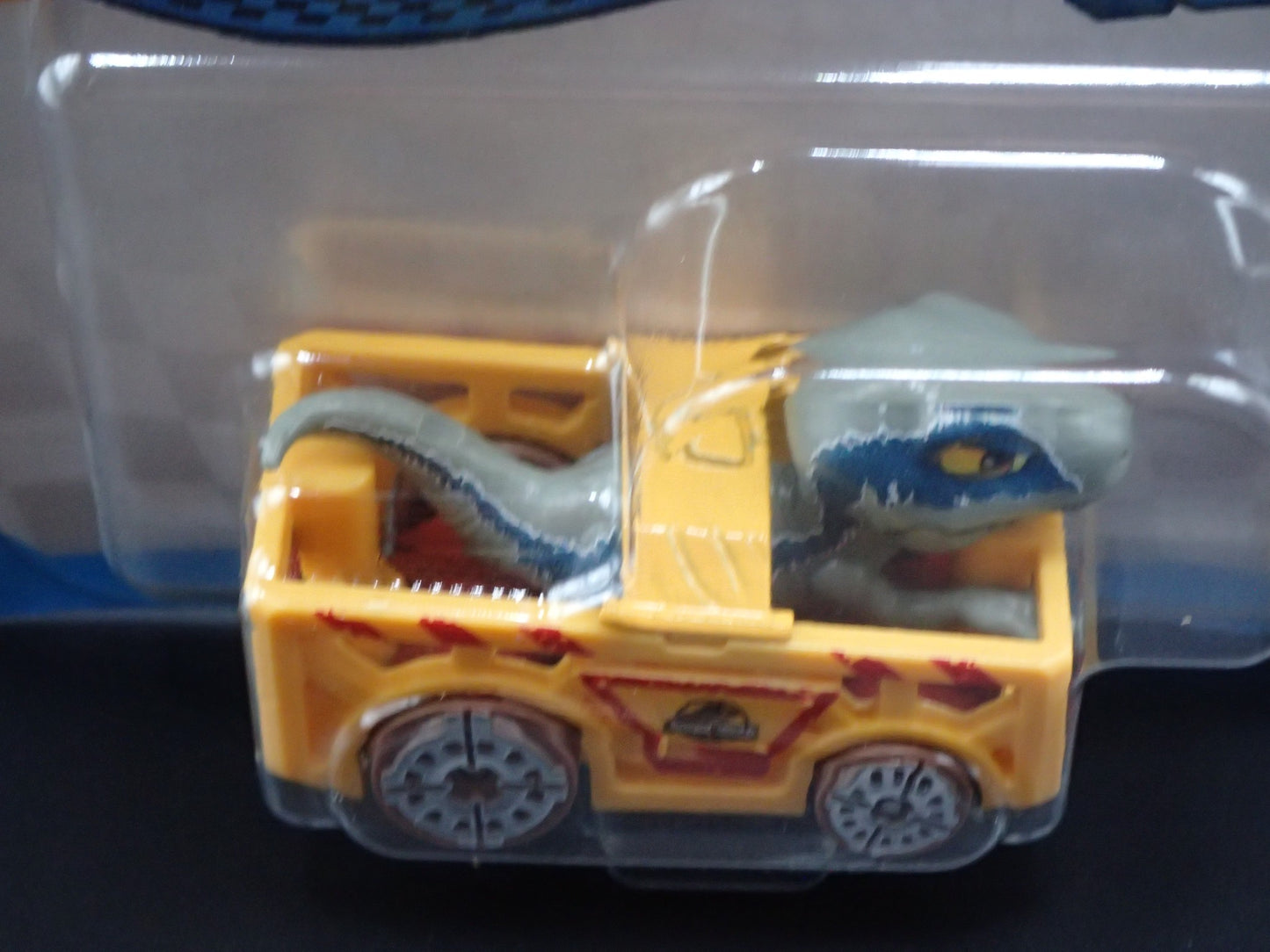 2025 HOT WHEELS RACER VERSE JURASSIC WORKD VELOCIRAPTOR BLUE