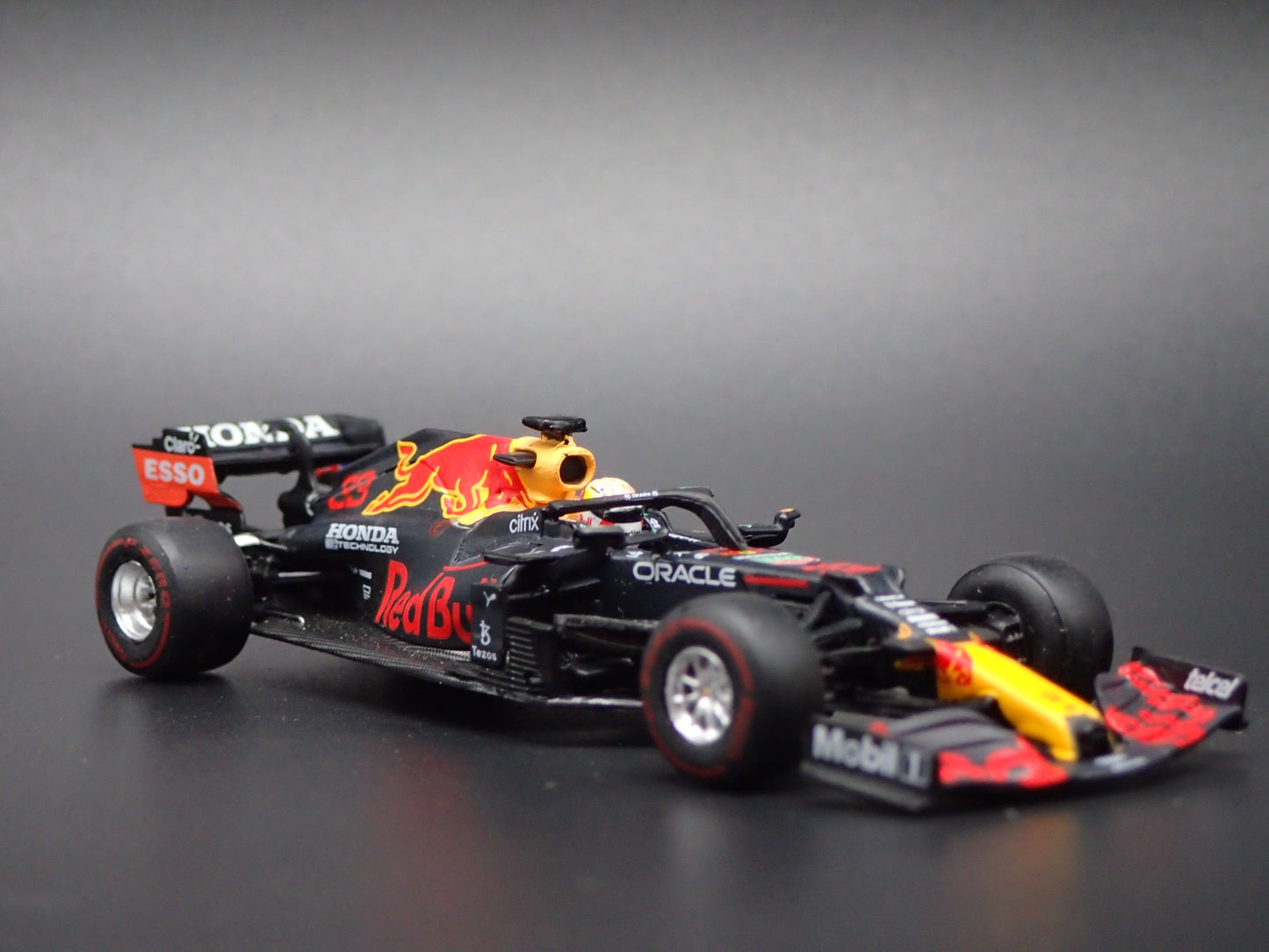 RED BULL RACING RB16B 33 MAX VERSTAPPEN F1 RACING 1:64 SCALE DIECAST MODEL CAR