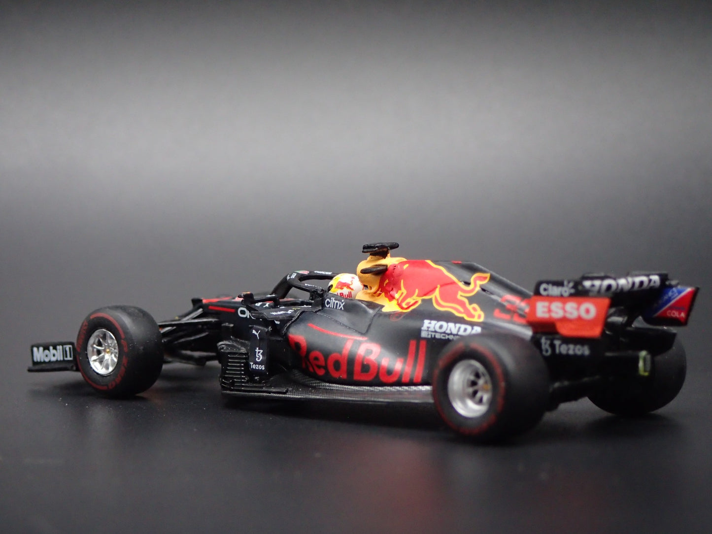 RED BULL RACING RB16B 33 MAX VERSTAPPEN F1 RACING 1:64 SCALE DIECAST MODEL CAR