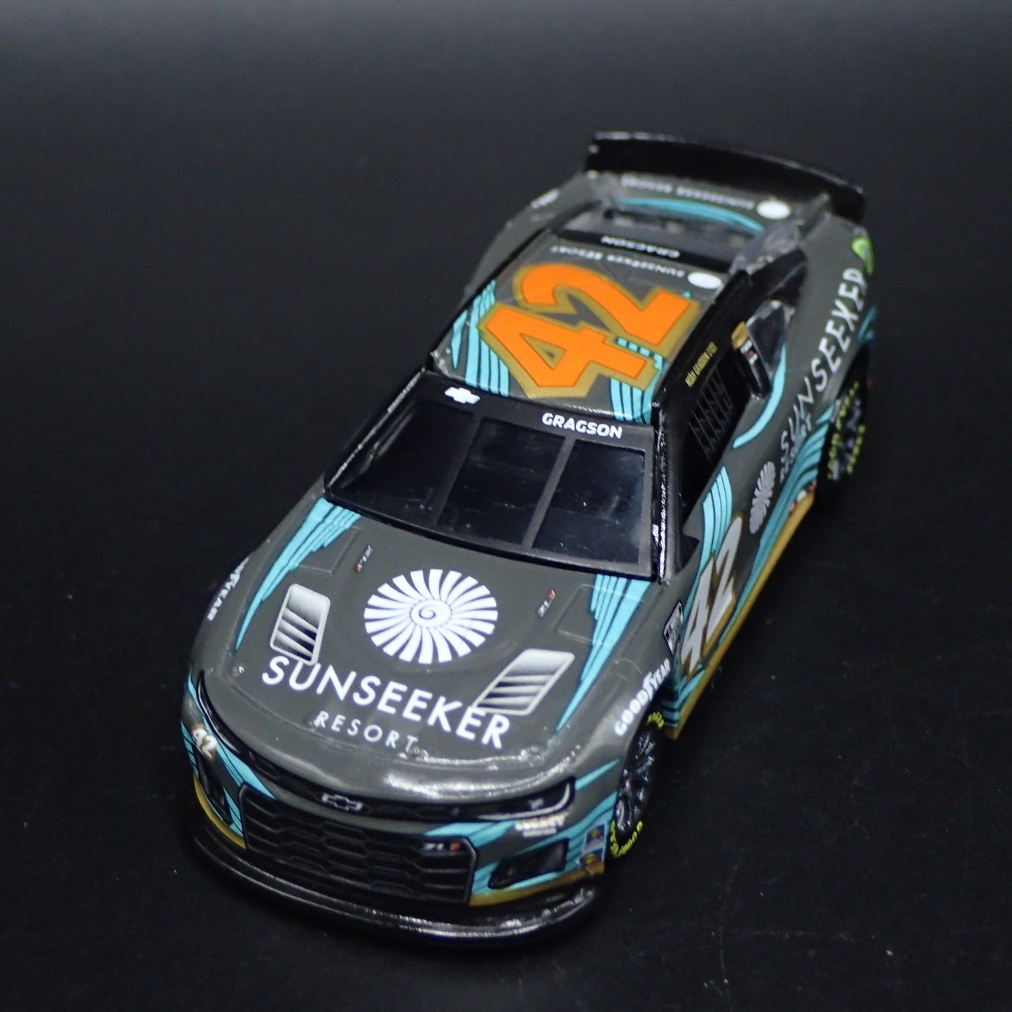 2023 CHEVY CAMARO ZL1 #42 NOAH GRAGSON SUNSEEKER RESORT NASCAR 1:64 DIECAST CAR