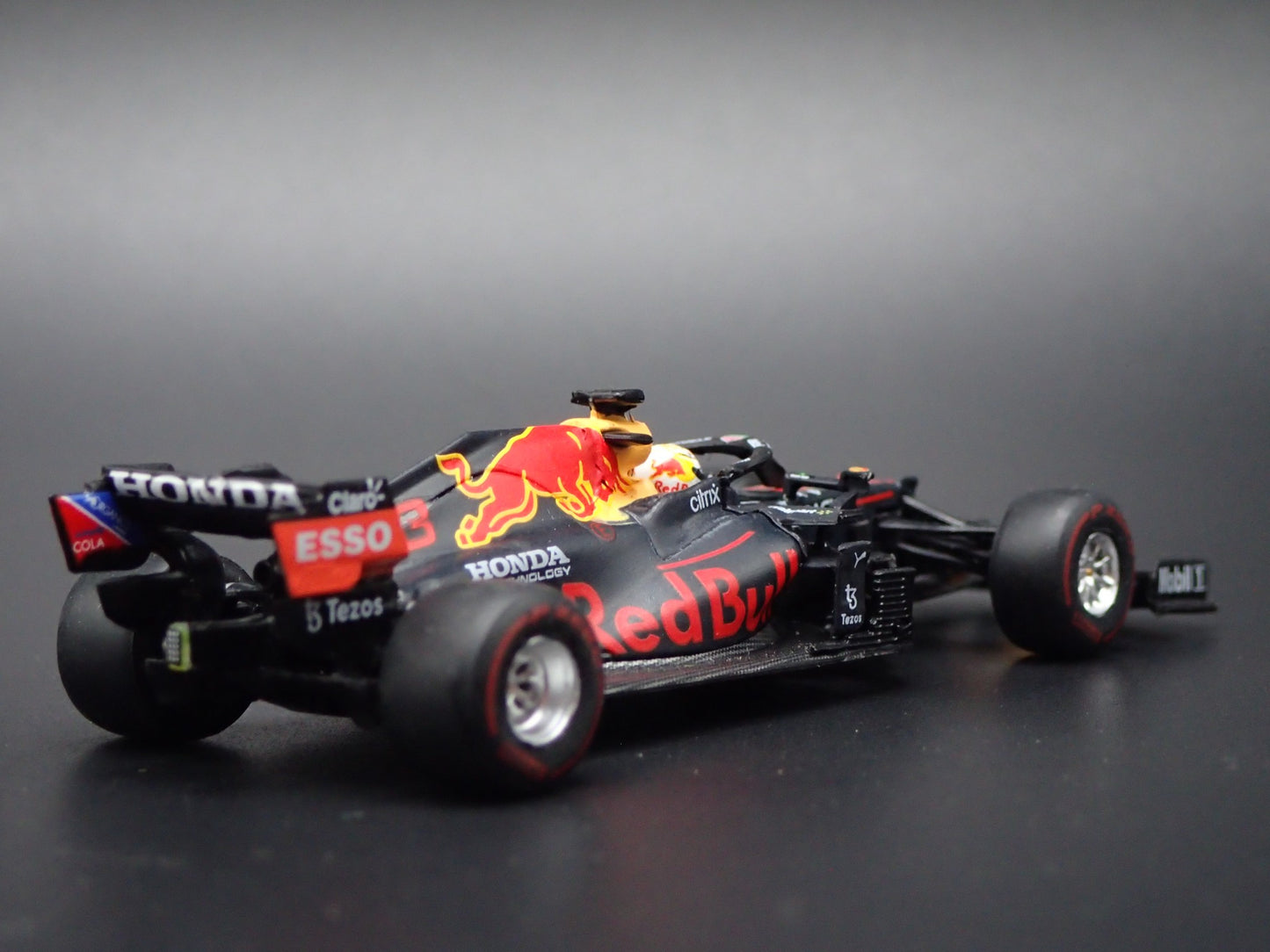 RED BULL RACING RB16B 33 MAX VERSTAPPEN F1 RACING 1:64 SCALE DIECAST MODEL CAR