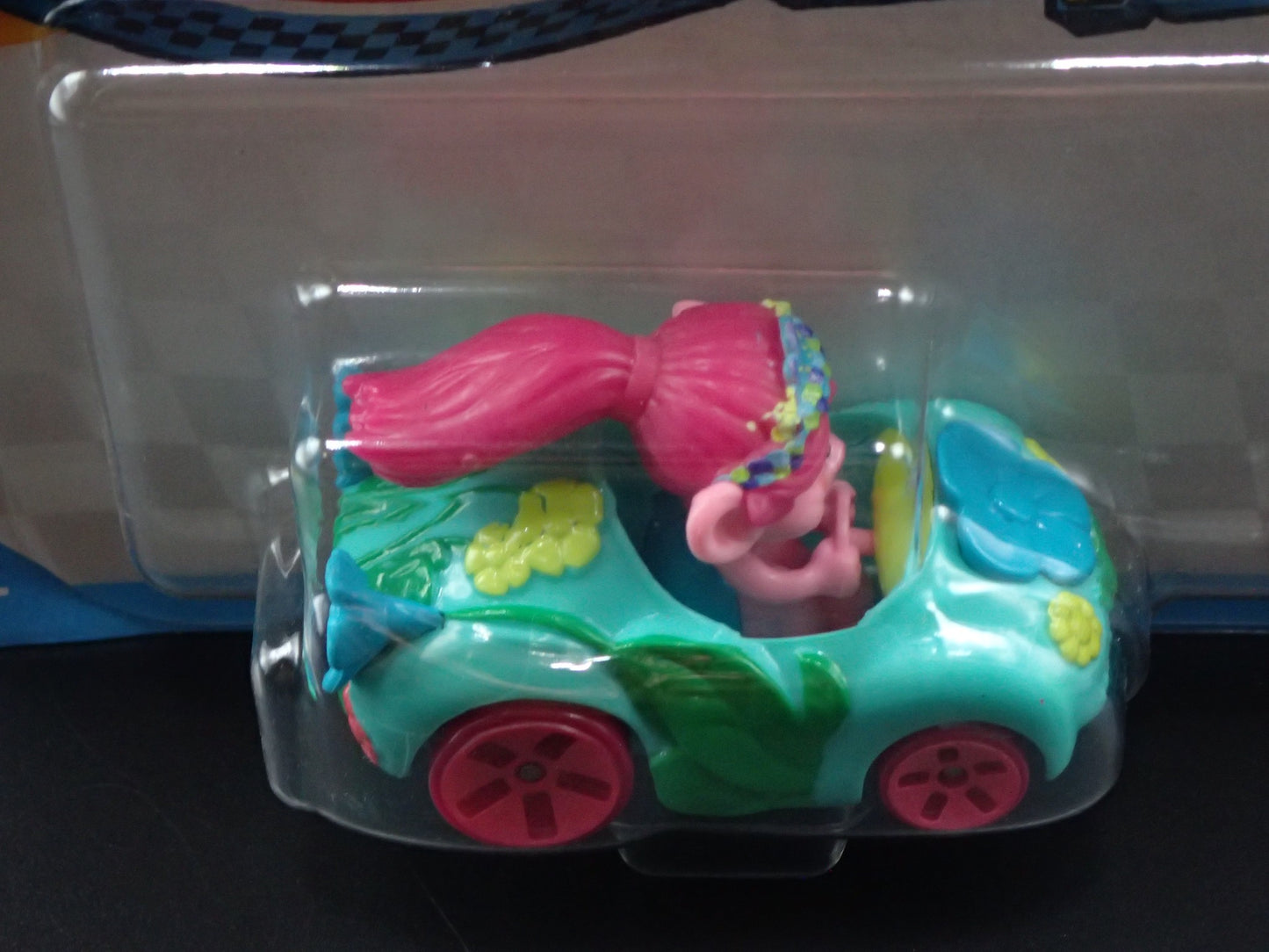 2025 HOT WHEELS RACER VERSE DREAMWORKS TROLLS POPPY GREEN CAR
