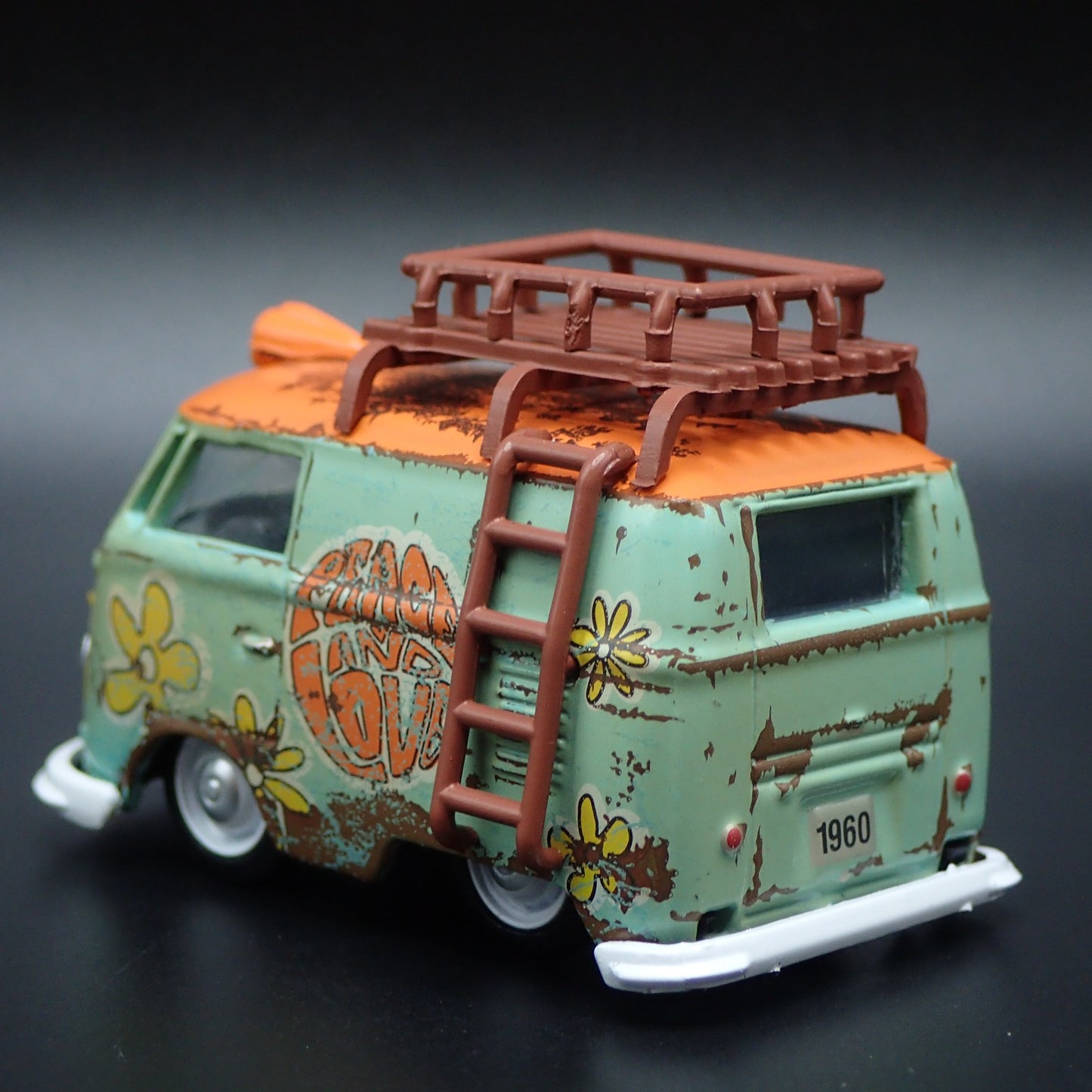 1960 60 VW DELIVERY VAN TYPE 2 HIPPY PEACE AND LOVE 1:64 SCALE DIECAST MODEL CAR