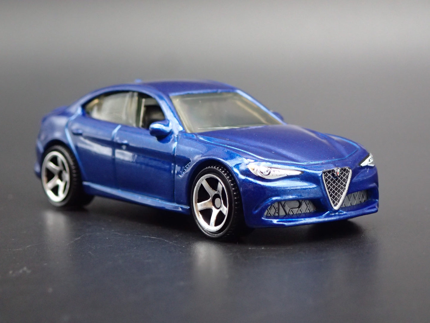 2016-2025 ALFA ROMEO GIULIA 1:64 SCALE COLLECTIBLE DIORAMA DIECAST MODEL CAR