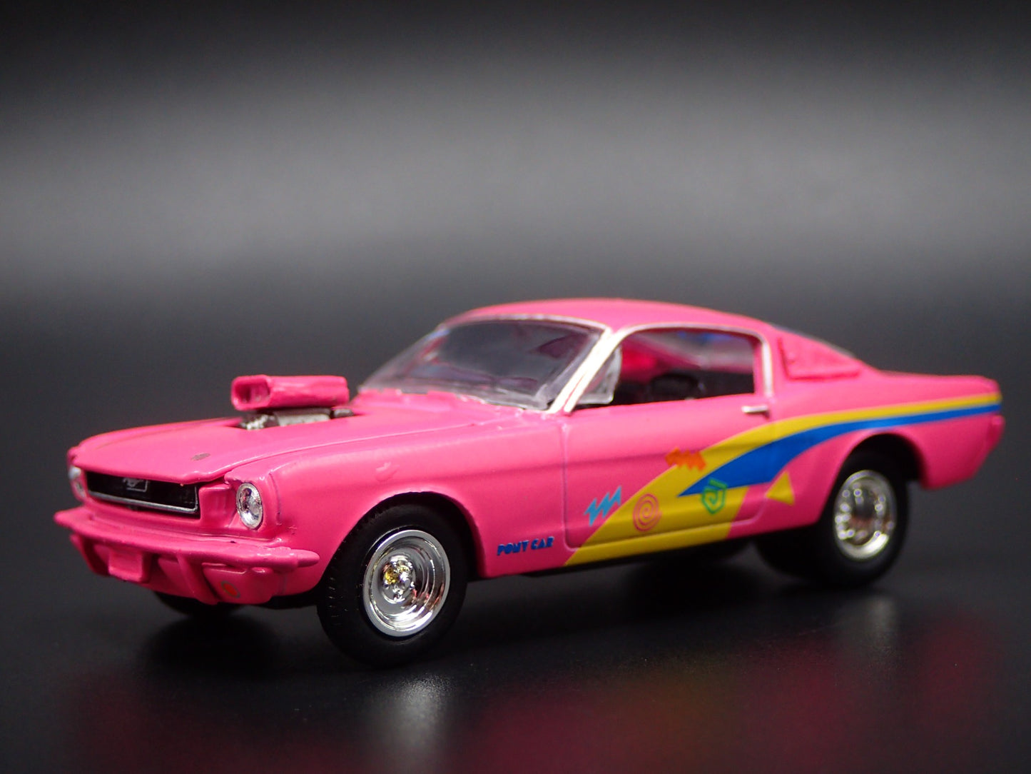 1966 66 FORD MUSTANG FASTBACK 2+2 PINK 1:64 SCALE COLLECTIBLE DIECAST MODEL CAR