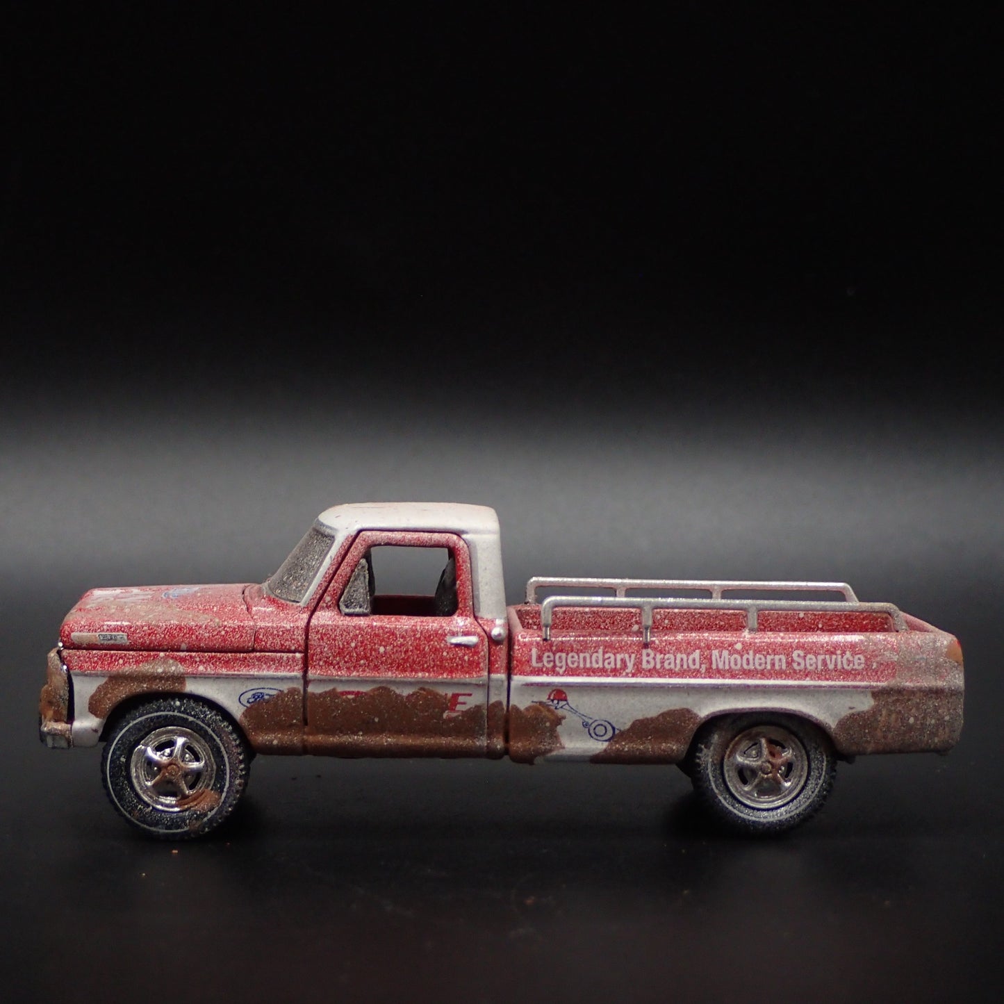 1969 69 FORD F100 RANGER PICKUP TRUCK CRANE CAMS BARN FND 1:64 DIECAST MODEL CAR