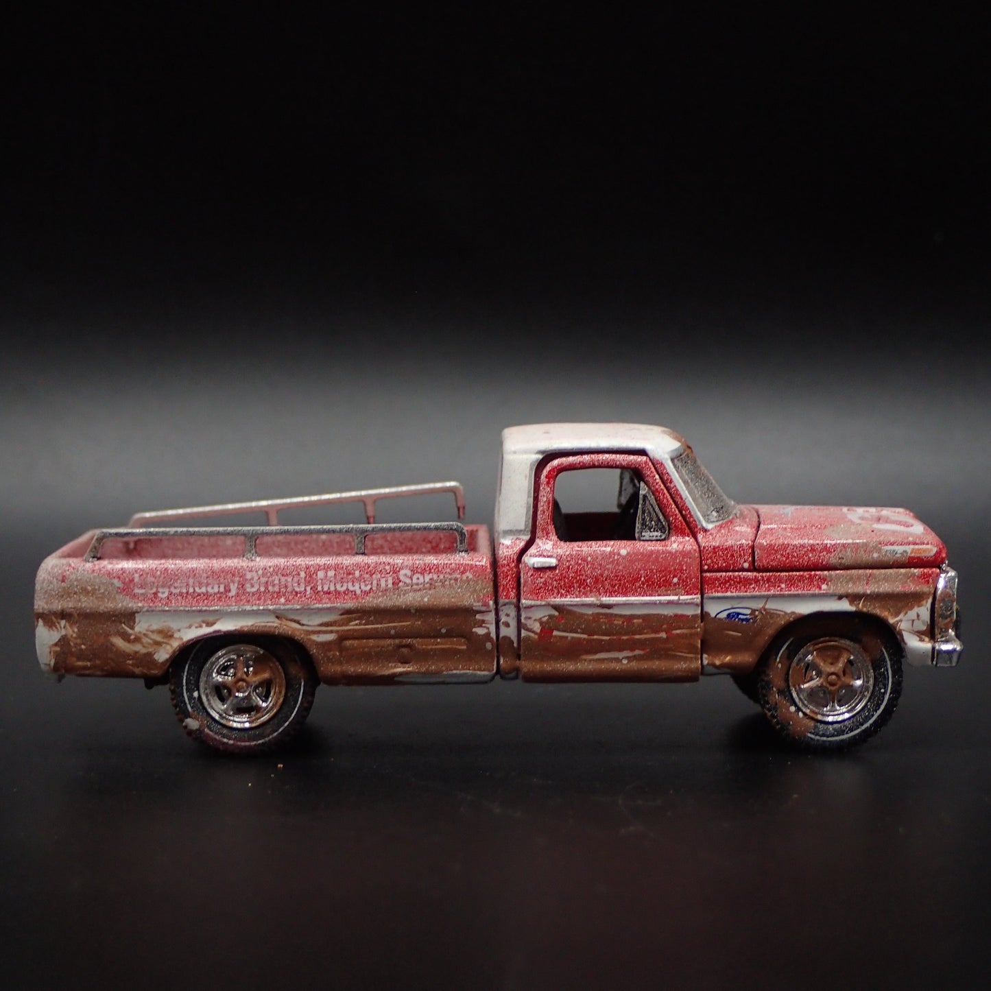 1969 69 FORD F100 RANGER PICKUP TRUCK CRANE CAMS BARN FND 1:64 DIECAST MODEL CAR