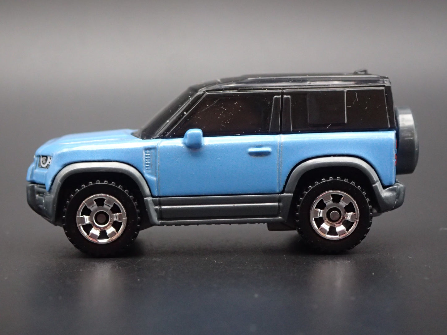 2020-2025 LAND ROVER DEFENDER 90 BLUE RARE 1/64 SCALE DIORAMA DIECAST MODEL CAR