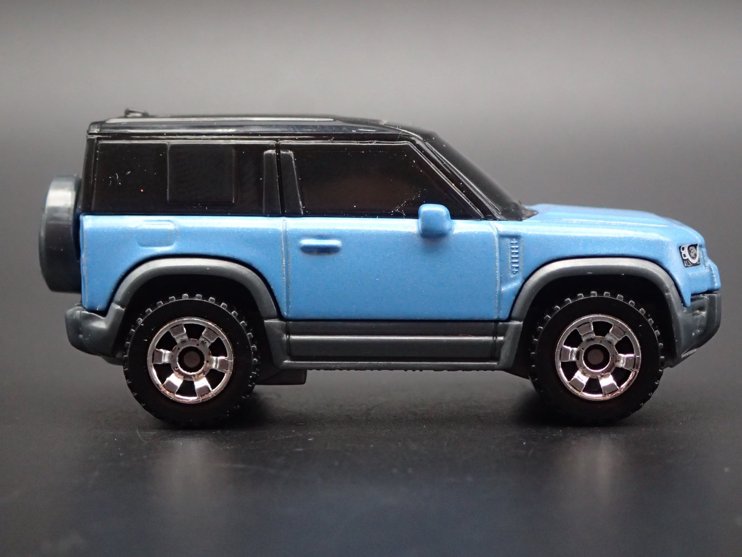 2020-2025 LAND ROVER DEFENDER 90 BLUE RARE 1/64 SCALE DIORAMA DIECAST MODEL CAR