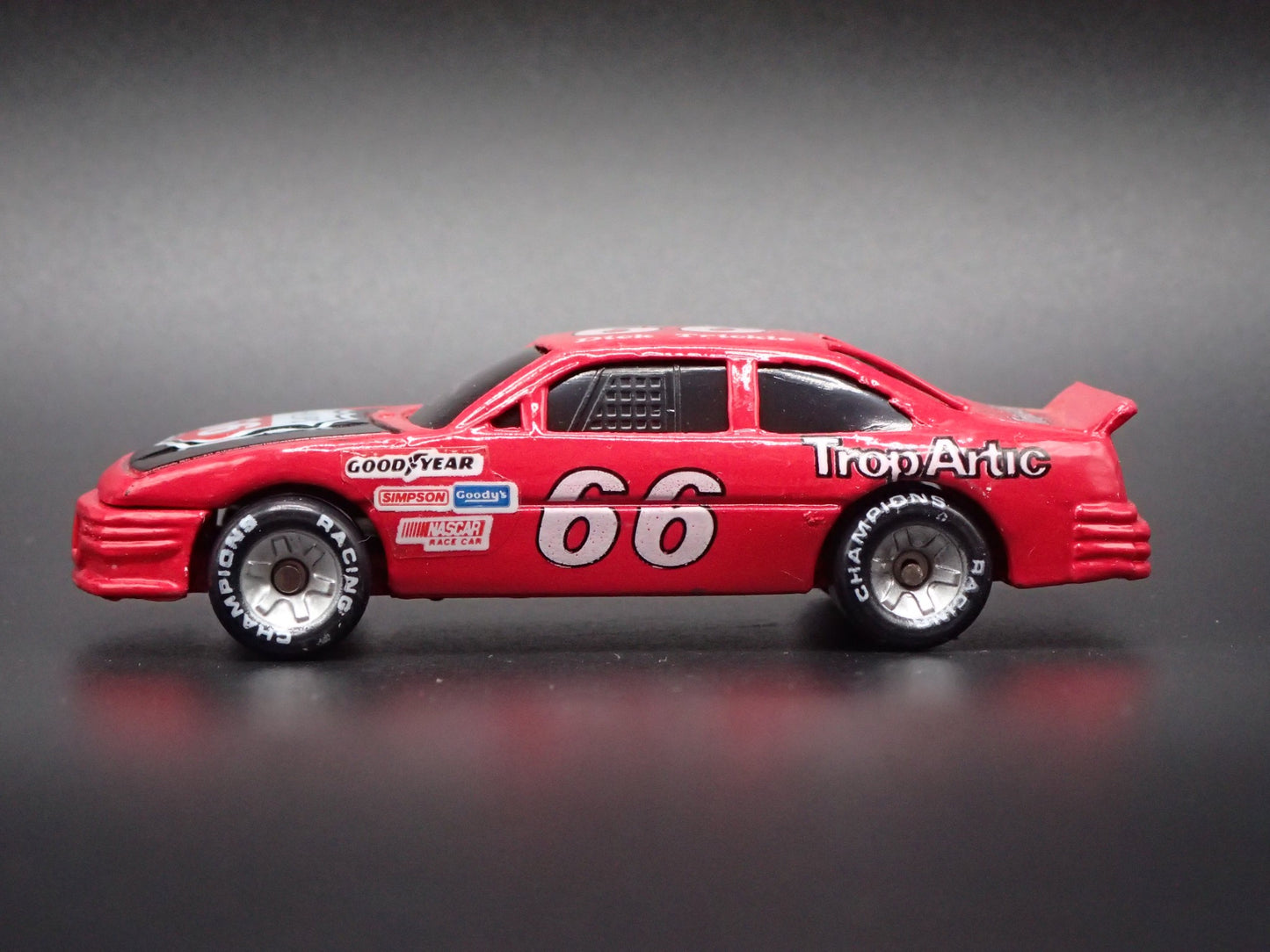 1991 91 PONTIAC GRAND PRIX 66 DICK TRICKLE NASCAR 1:64 SCALE DIECAST MODEL CAR
