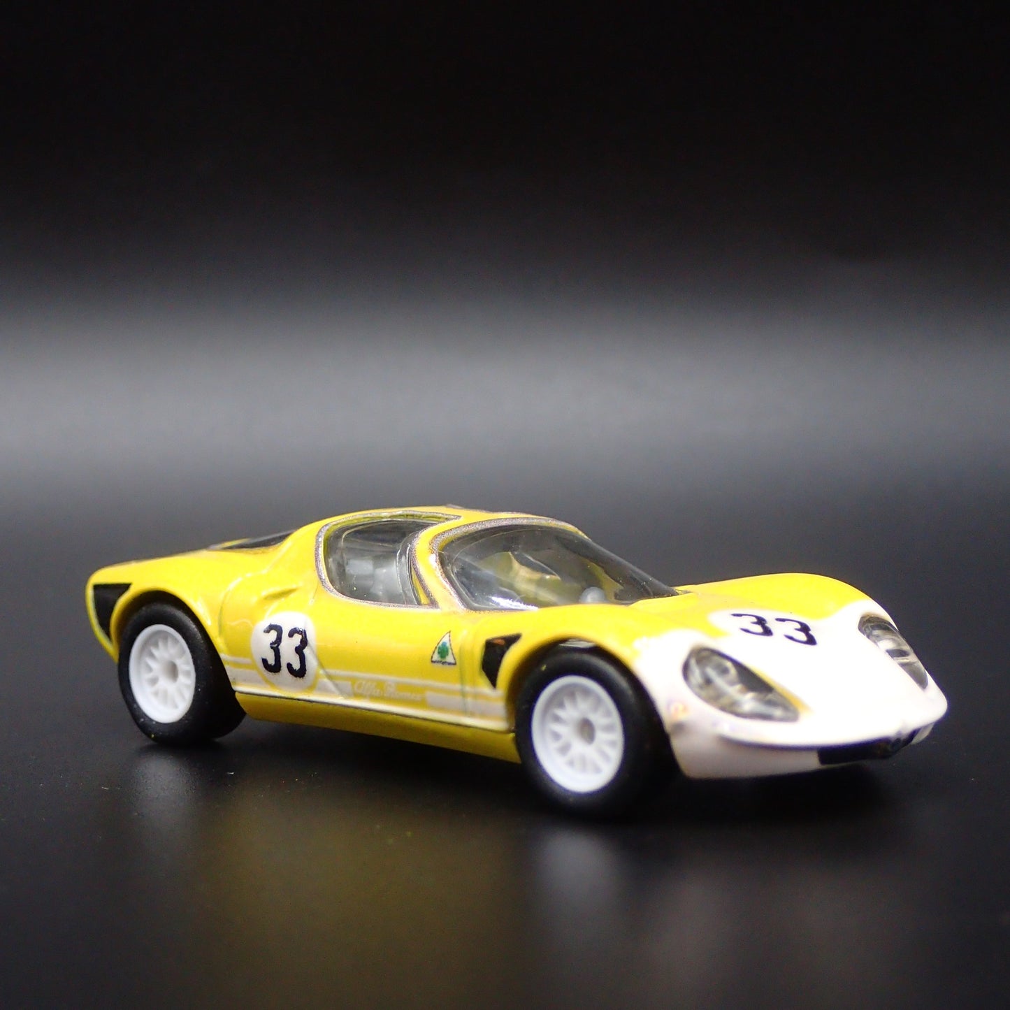 1967-1969 ALFA ROMEO 33 STRADALE YELLOW 1:64 SCALE DIORAMA DIECAST MODEL CAR