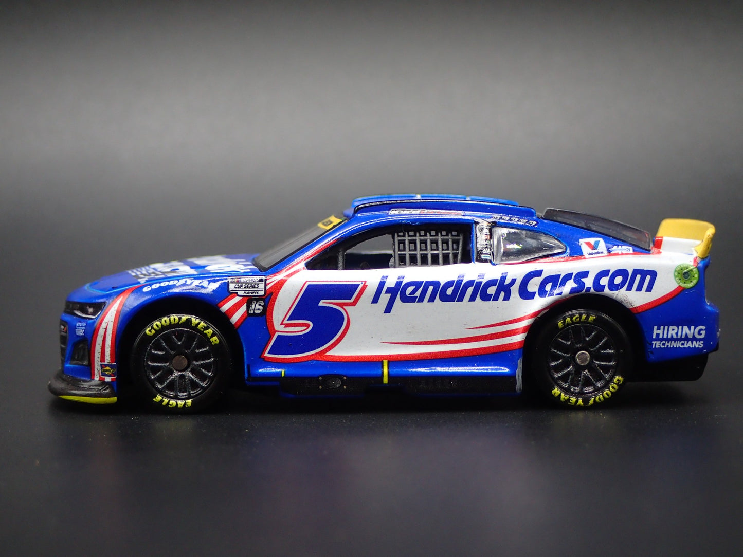 2024 CHEVY CAMARO ZL1 5 KYLE LARSON HENDRICKCARS NASCAR 1:64 DIECAST MODEL CAR