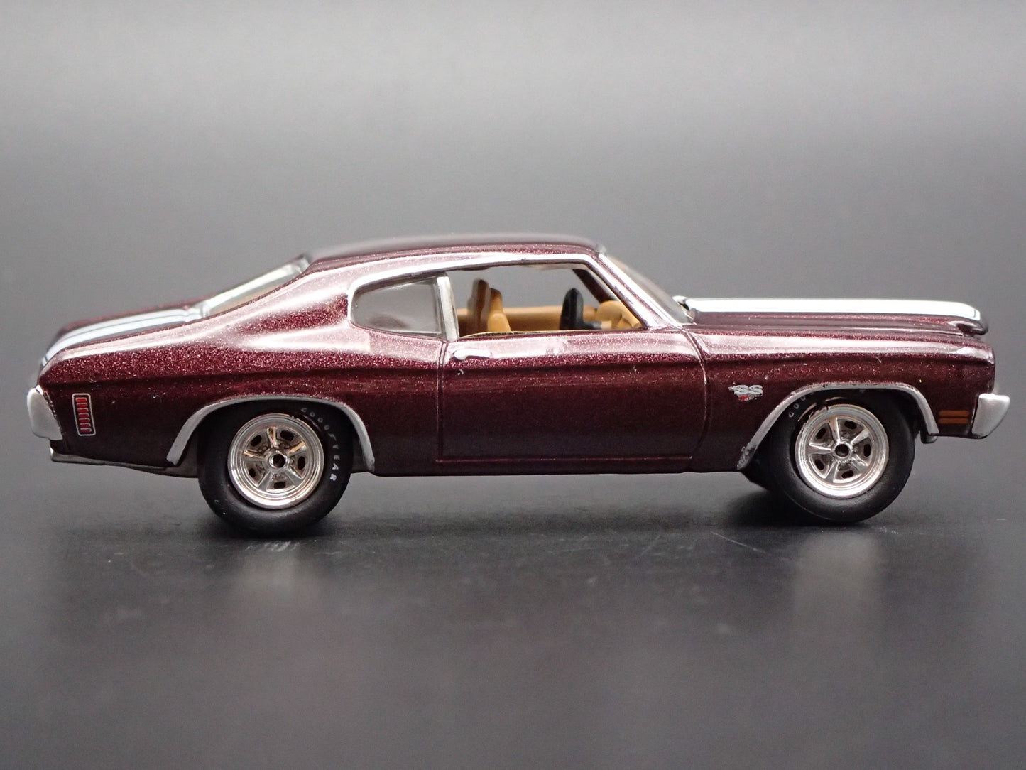 1970 70 CHEVY CHEVROLET CHEVELLE SS 454 1:64 SCALE DIORAMA DIECAST MODEL CAR
