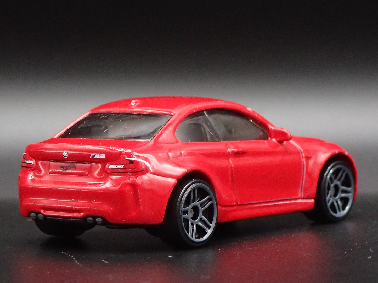 2016-2021 BMW M2 COUPE RED 1:64 SCALE COLLECTIBLE DIORAMA DIECAST MODEL CAR