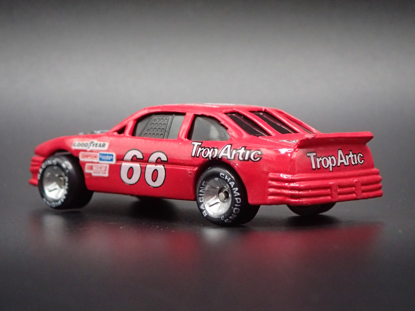 1991 91 PONTIAC GRAND PRIX 66 DICK TRICKLE NASCAR 1:64 SCALE DIECAST MODEL CAR