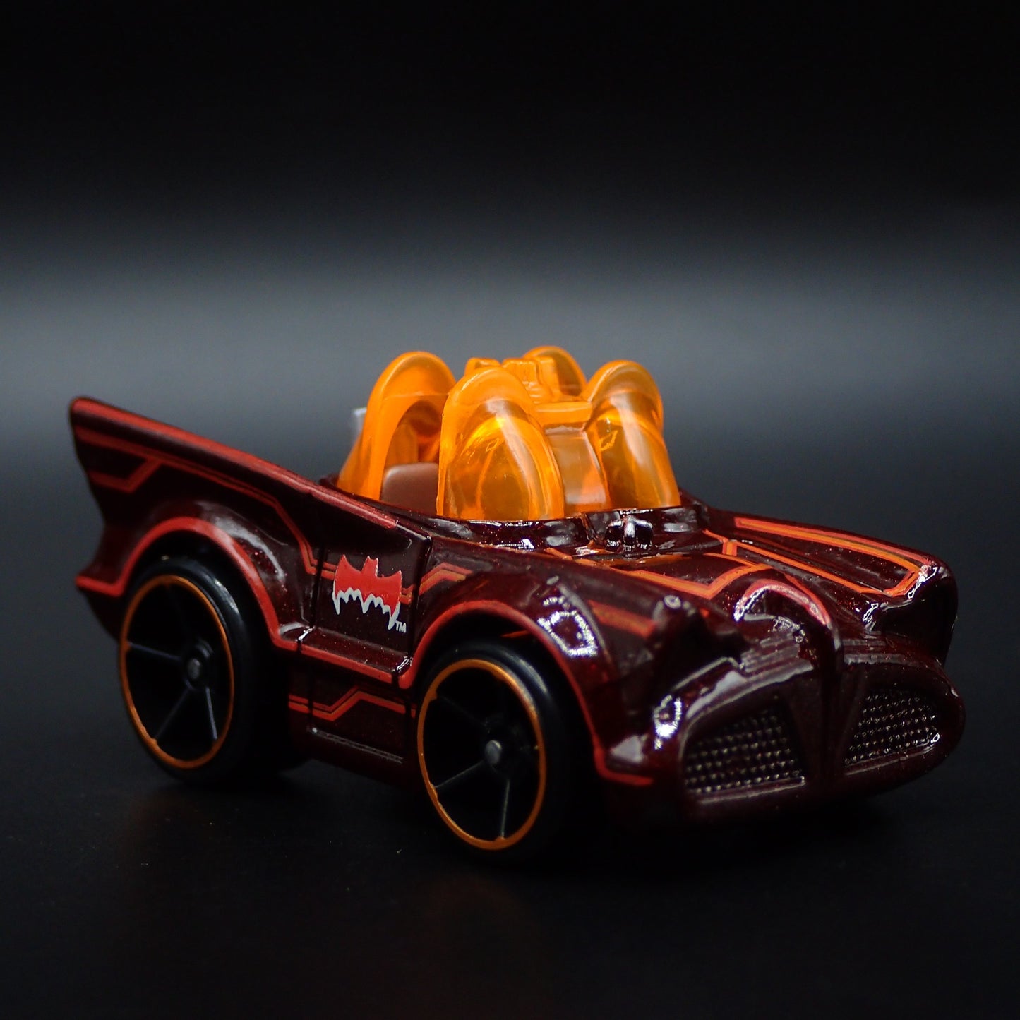 1966 66 BATMAN BATMOBILE ADAM WEST TV 1/64 SCALE COLLECTIBLE DIECAST MODEL CAR