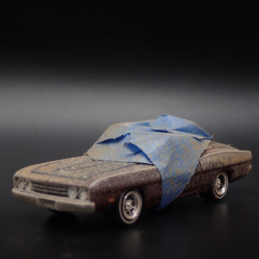1969 69 FORD TORINO TALLADEGA BARN FIND 1:64 SCALE DIORAMA DIECAST MODEL CAR