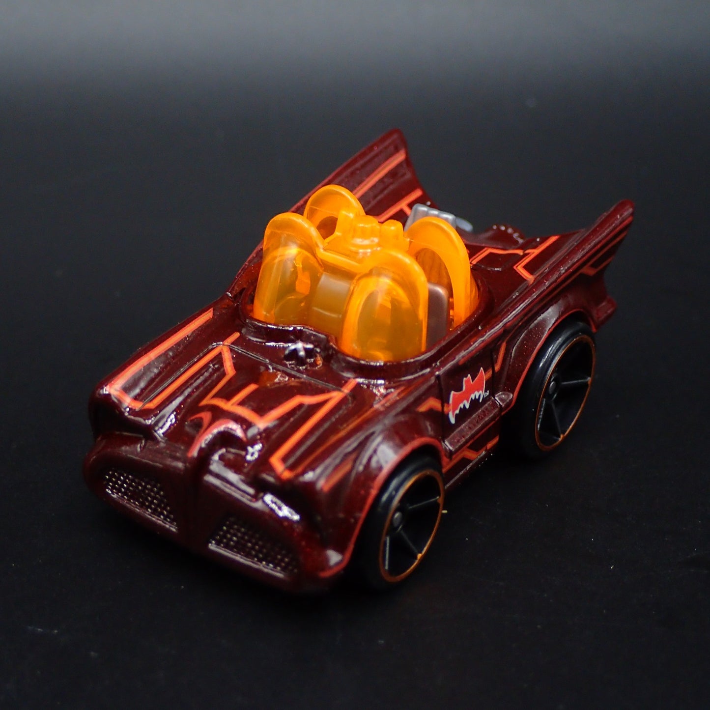 1966 66 BATMAN BATMOBILE ADAM WEST TV 1/64 SCALE COLLECTIBLE DIECAST MODEL CAR