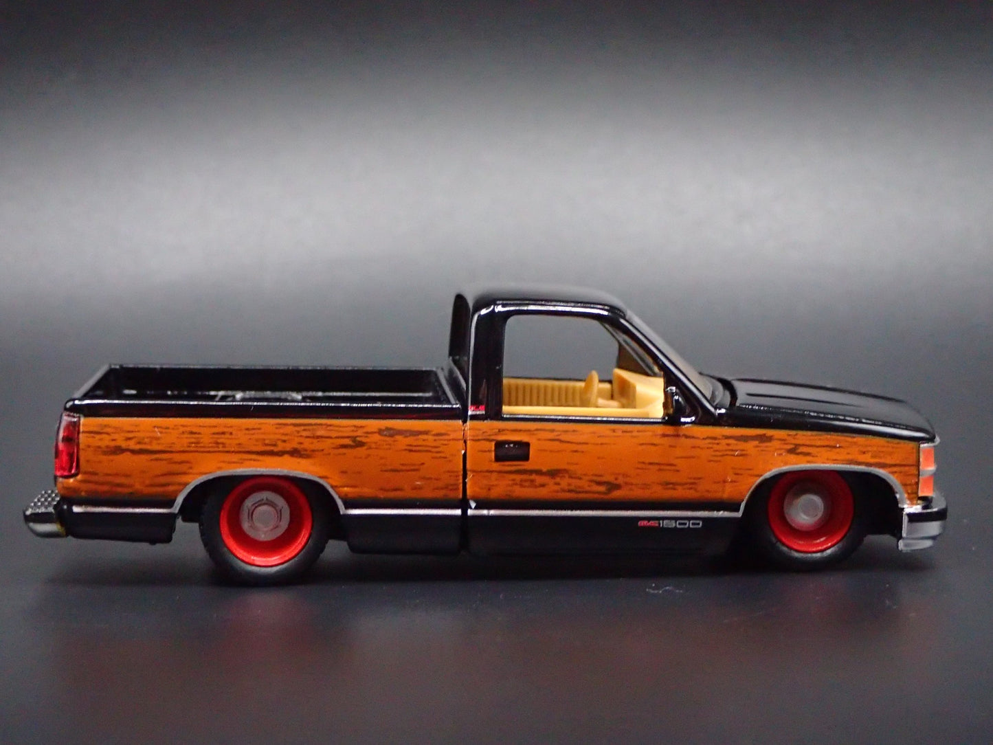 1989 89 GMC SIERRA 1500 PICKUP TRUCK 1/64 SCALE COLLECTIBLE DIECAST MODEL CAR