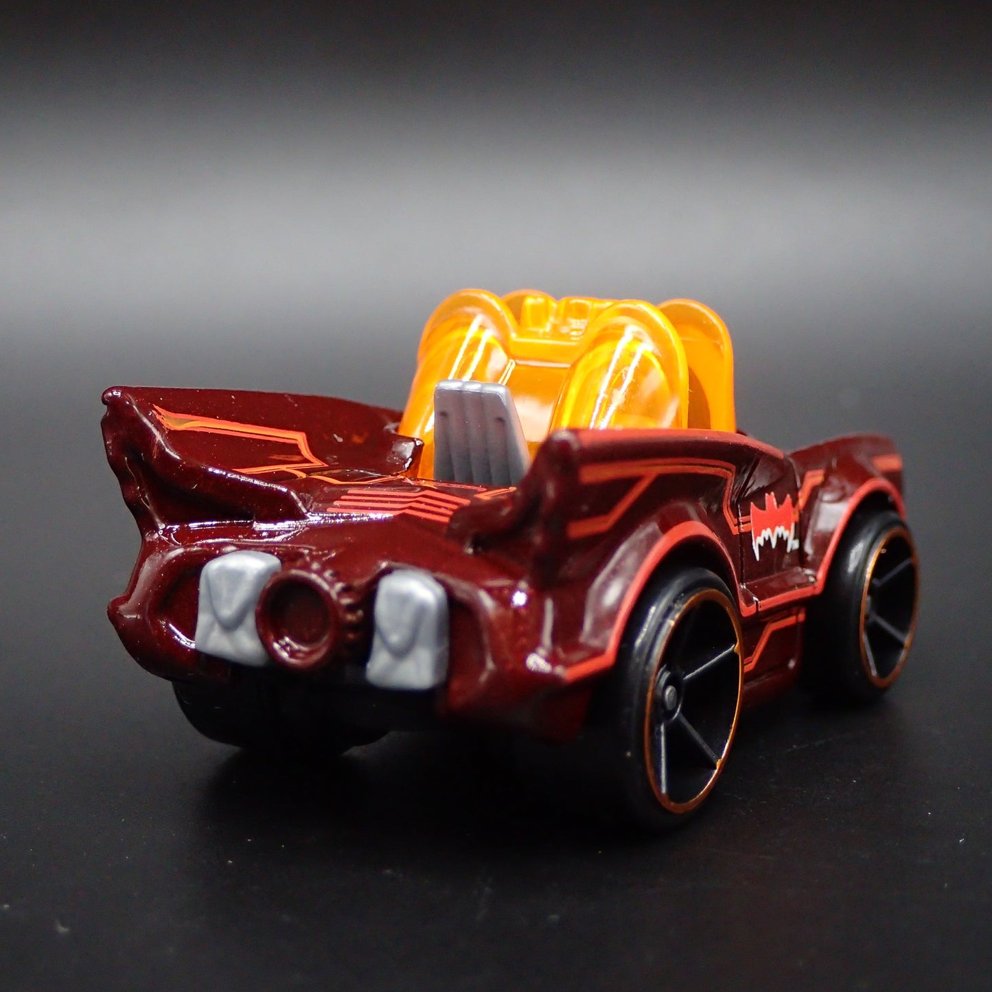 1966 66 BATMAN BATMOBILE ADAM WEST TV 1/64 SCALE COLLECTIBLE DIECAST MODEL CAR