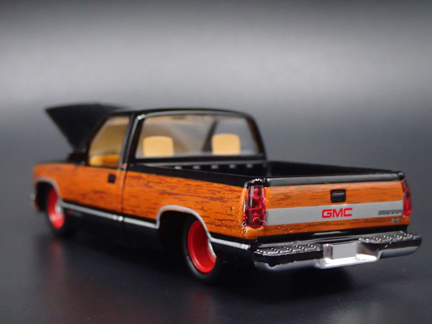 1989 89 GMC SIERRA 1500 PICKUP TRUCK 1/64 SCALE COLLECTIBLE DIECAST MODEL CAR