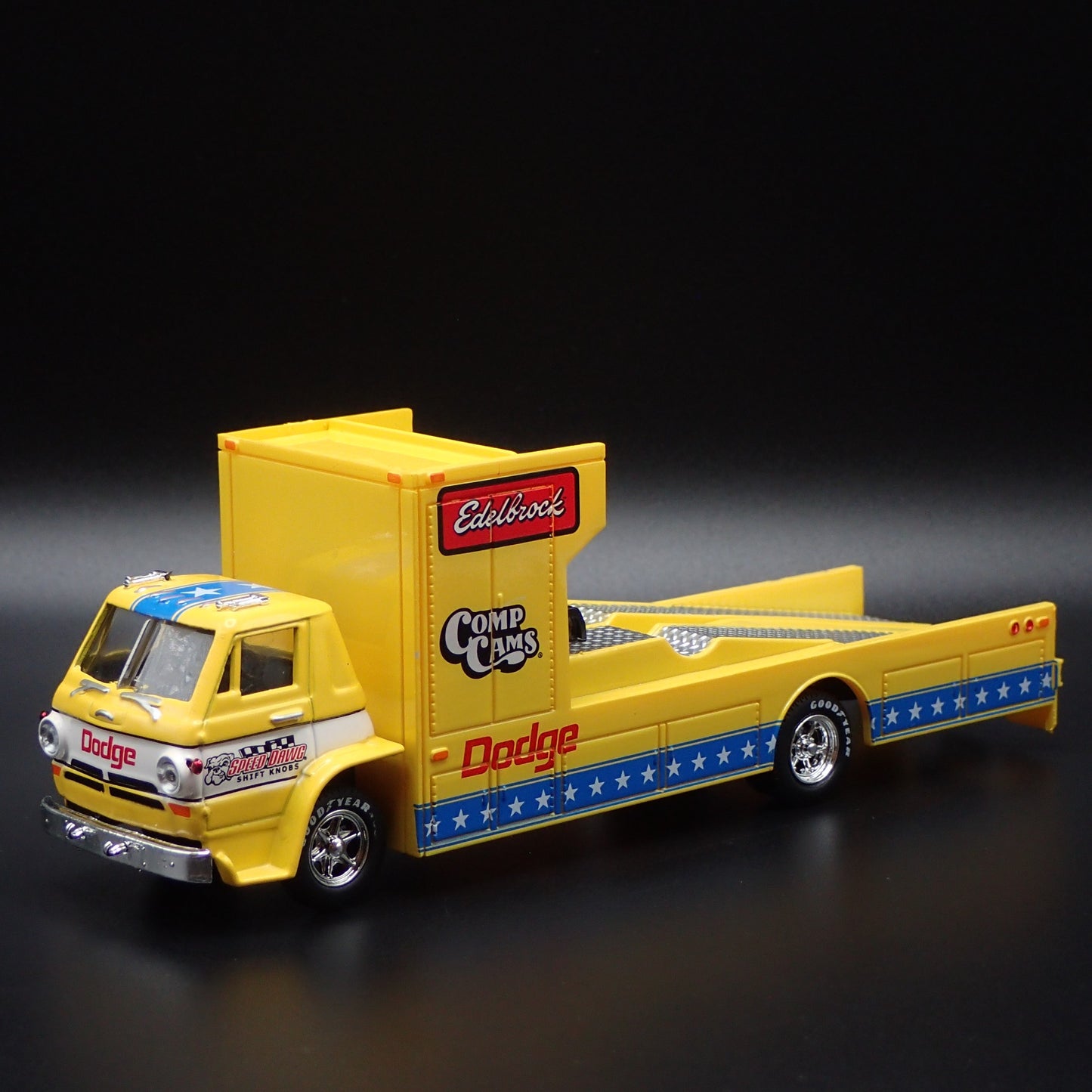 1966 66 DODGE L600 COE RAMP TRUCK HAULER EDELBROCK 1:64 SCALE DIECAST MODEL CAR