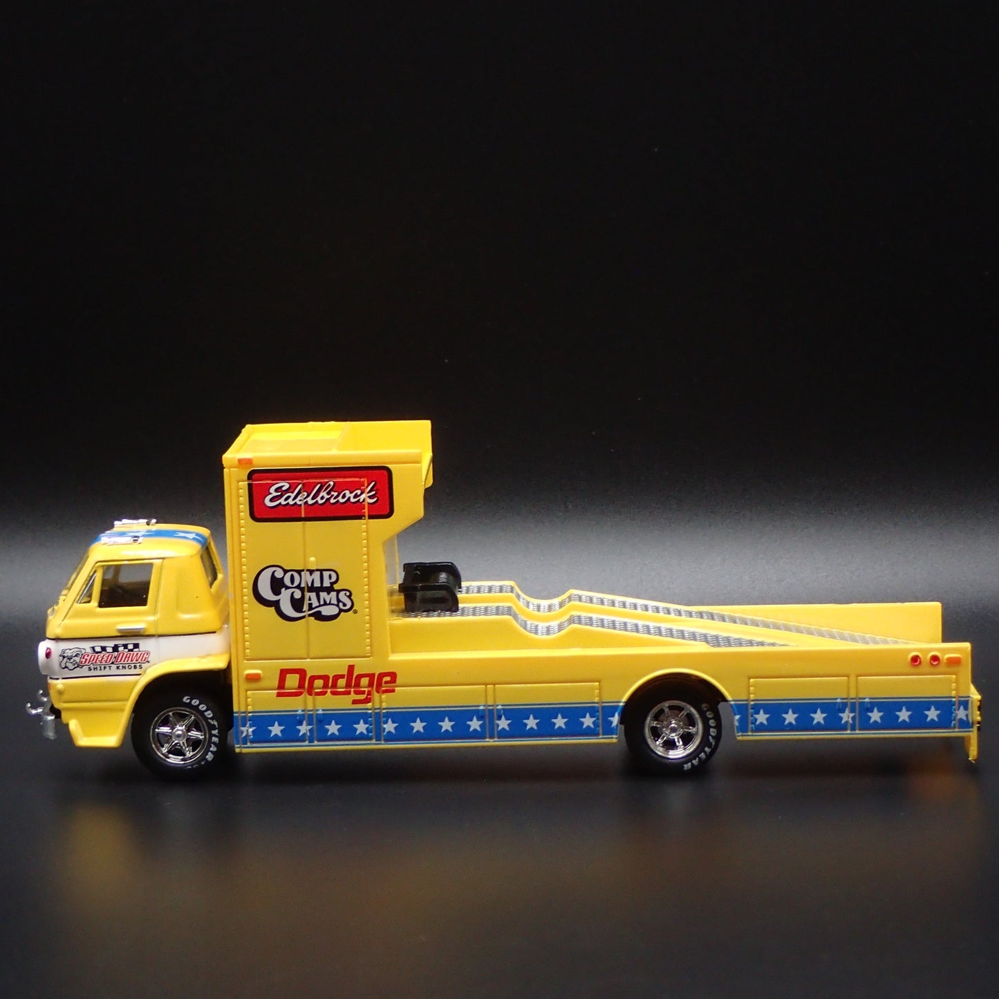 1966 66 DODGE L600 COE RAMP TRUCK HAULER EDELBROCK 1:64 SCALE DIECAST MODEL CAR