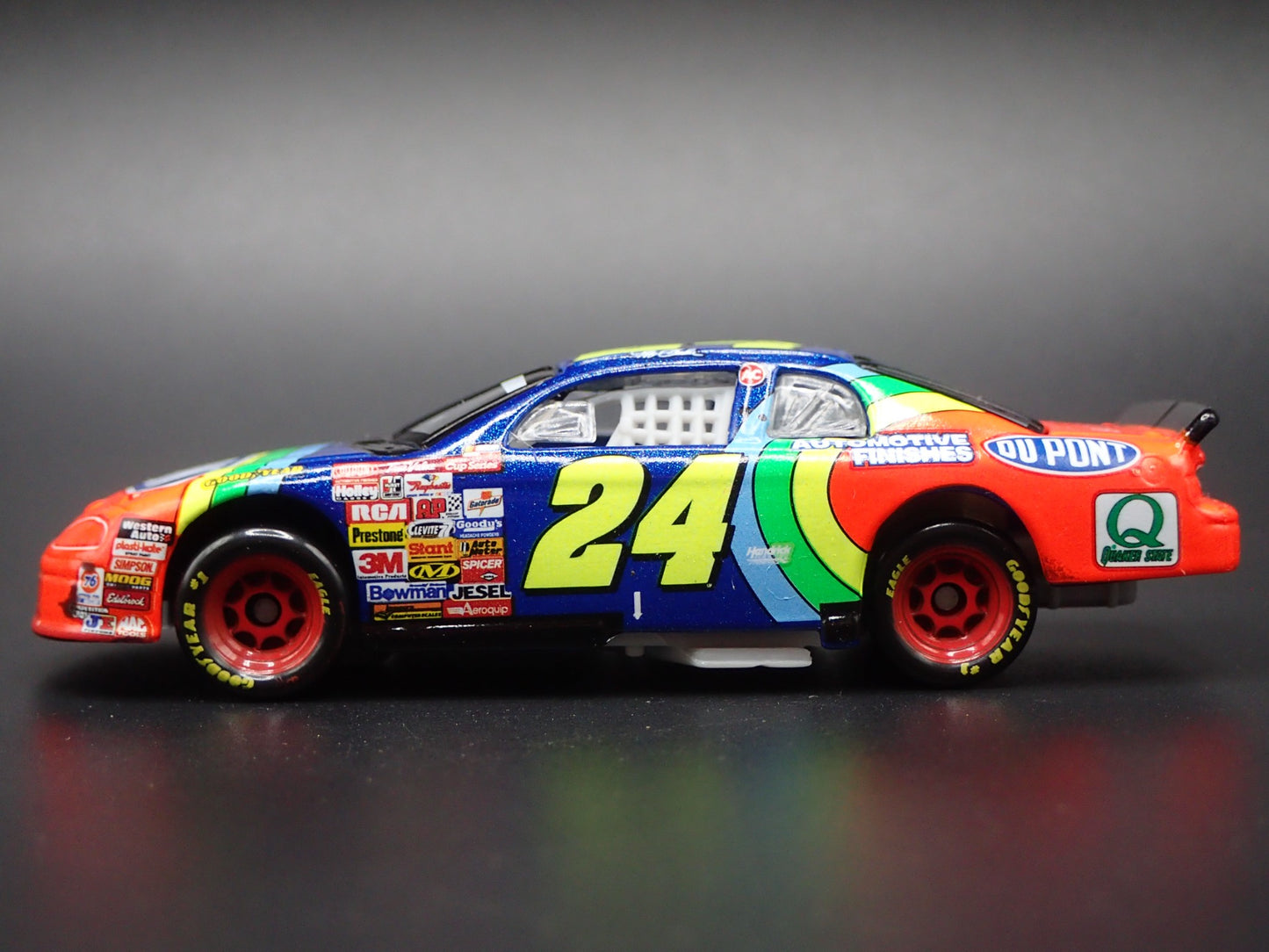 1996 CHEVY CHEVROLET MONTE CARLO JEFF GORDON NASCAR 1:64 SCALE DIECAST MODEL CAR