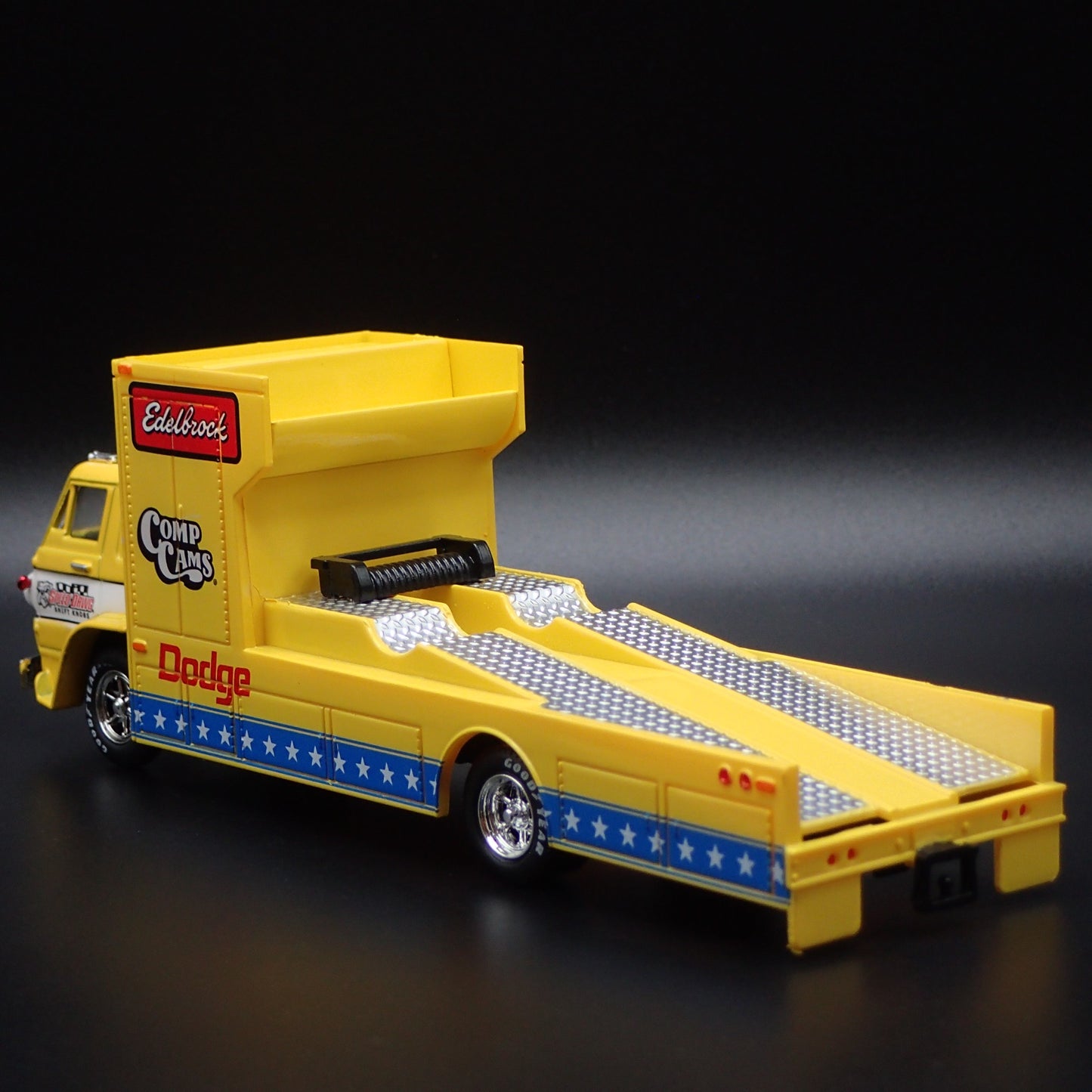 1966 66 DODGE L600 COE RAMP TRUCK HAULER EDELBROCK 1:64 SCALE DIECAST MODEL CAR