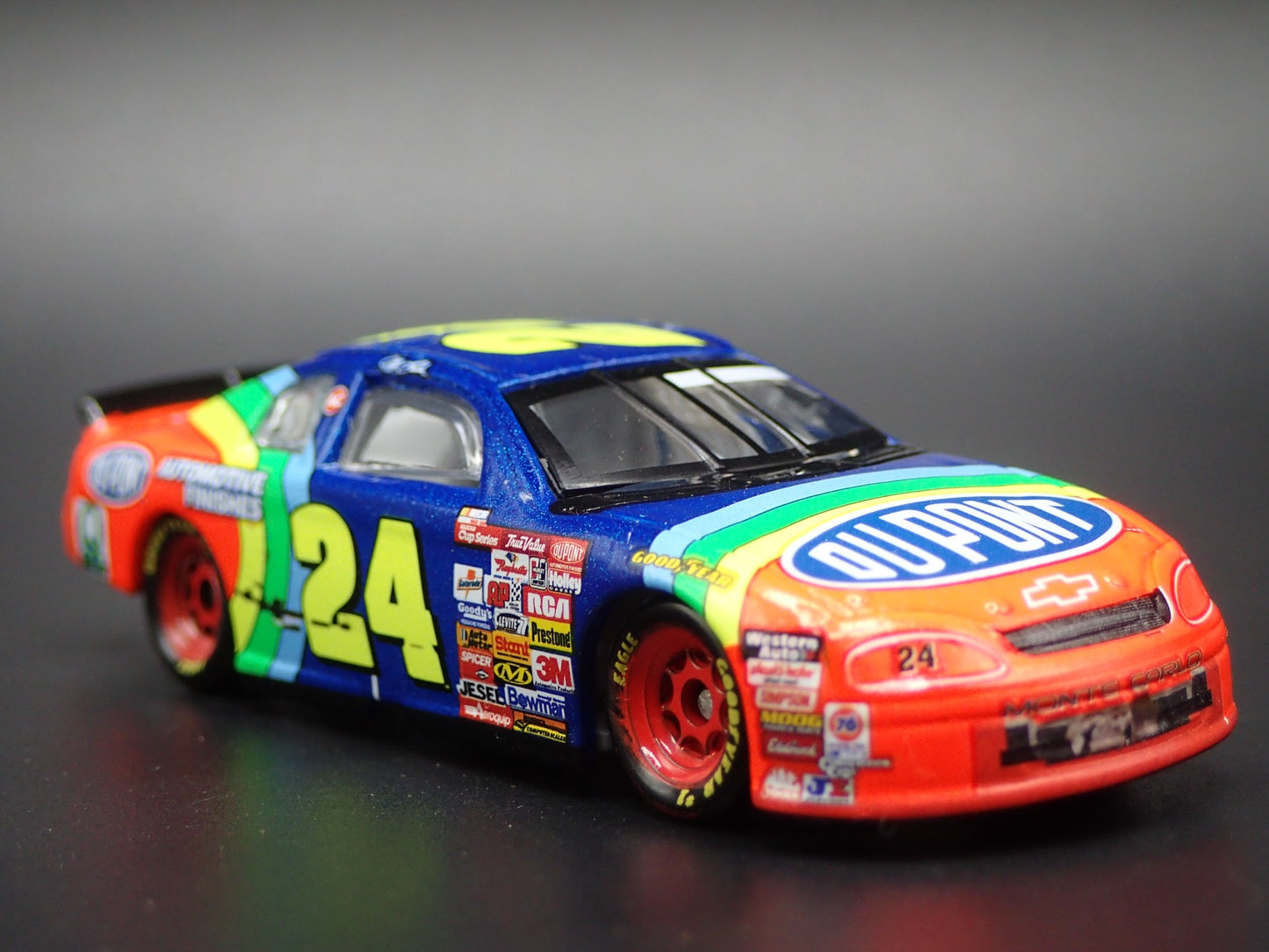 1996 CHEVY CHEVROLET MONTE CARLO JEFF GORDON NASCAR 1:64 SCALE DIECAST MODEL CAR