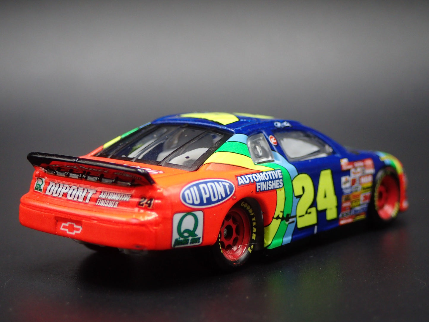 1996 CHEVY CHEVROLET MONTE CARLO JEFF GORDON NASCAR 1:64 SCALE DIECAST MODEL CAR