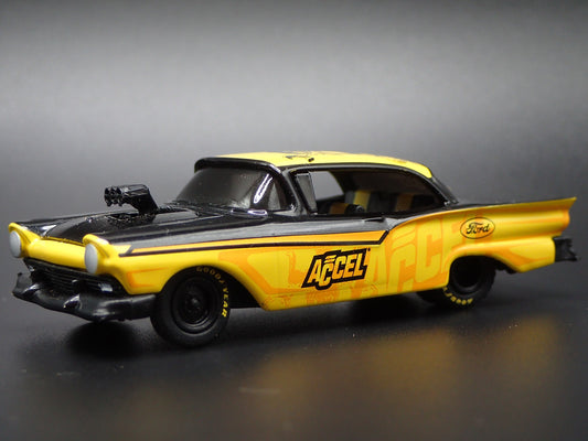 1957 57 FORD FAIRLANE 500 ACCEL 1:64 SCALE COLLECTIBLE DIORAMA DIECAST MODEL CAR