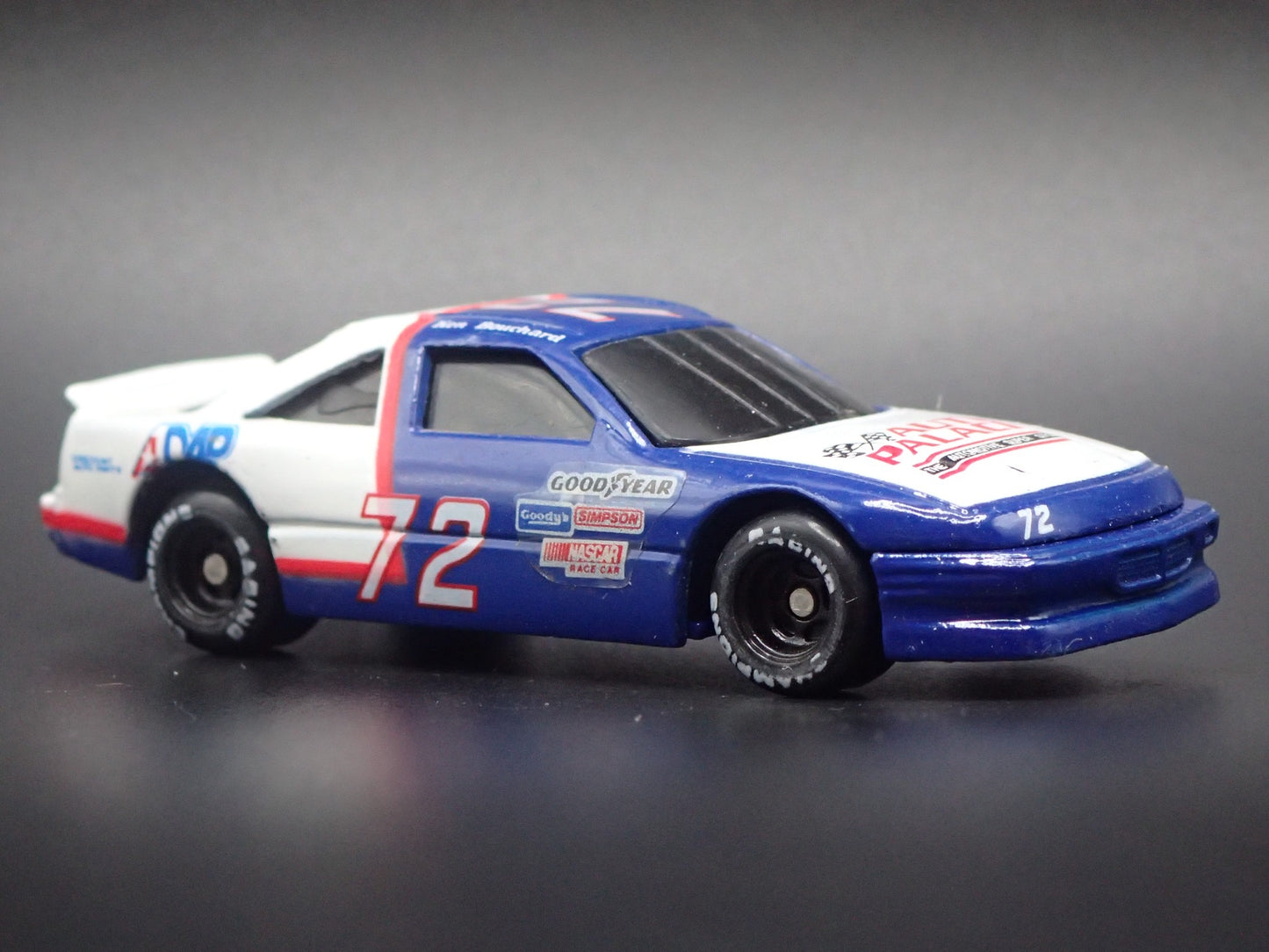 1991 91 PONTIAC GRAND PRIX 72 KEN BOUCHARD NASCAR 1:64 SCALE DIECAST MODEL CAR