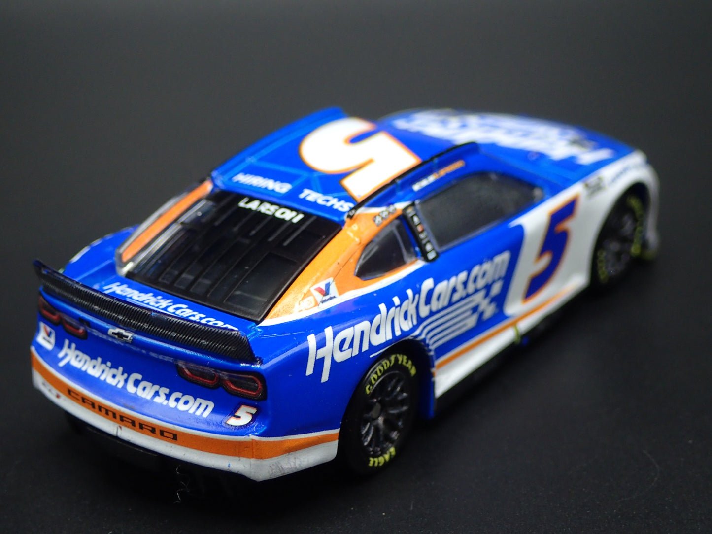 2024 CHEVY CAMARO ZL1 5 KYLE LARSON HENDRICKCARS NASCAR 1:64 DIECAST MODEL CAR