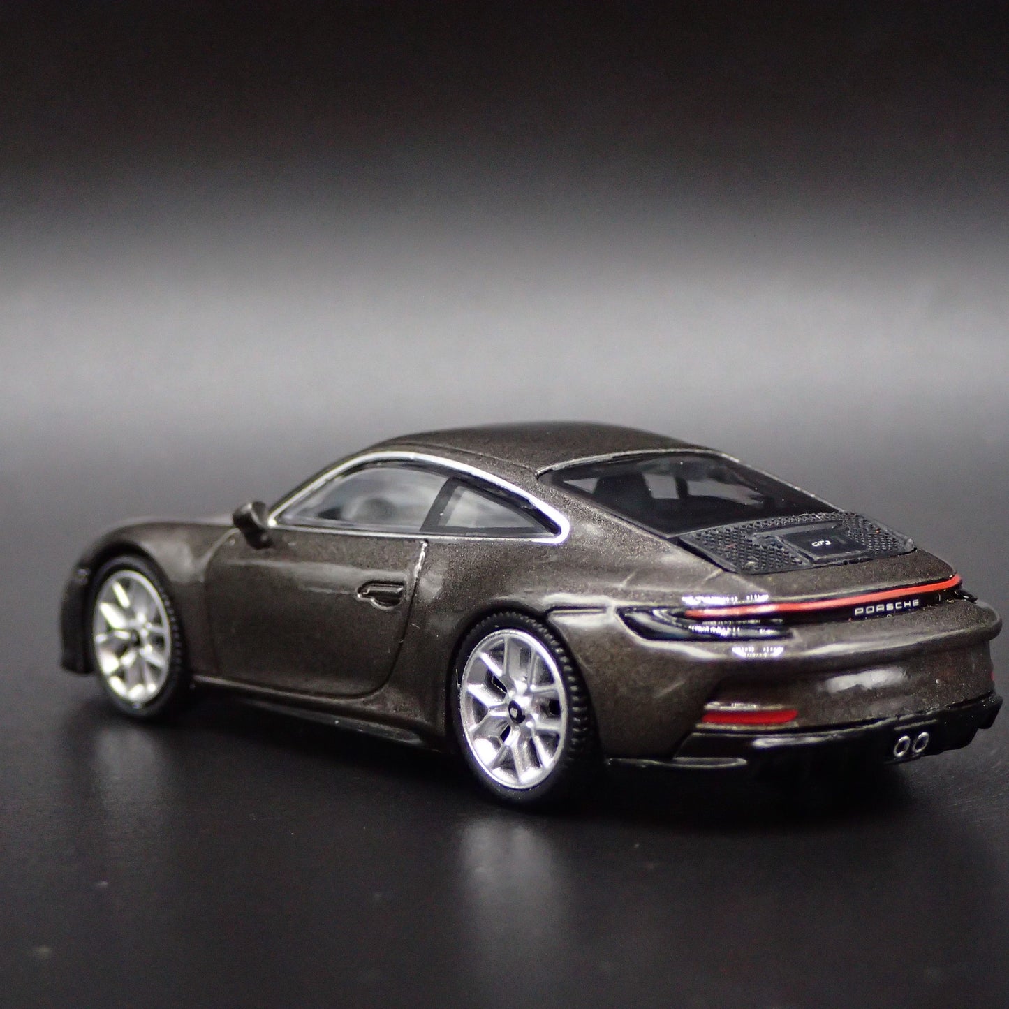 2018-2025 PORSCHE 911 GT3 TOURING 992 GRAY 1:64 SCALE DIORAMA DIECAST MODEL CAR