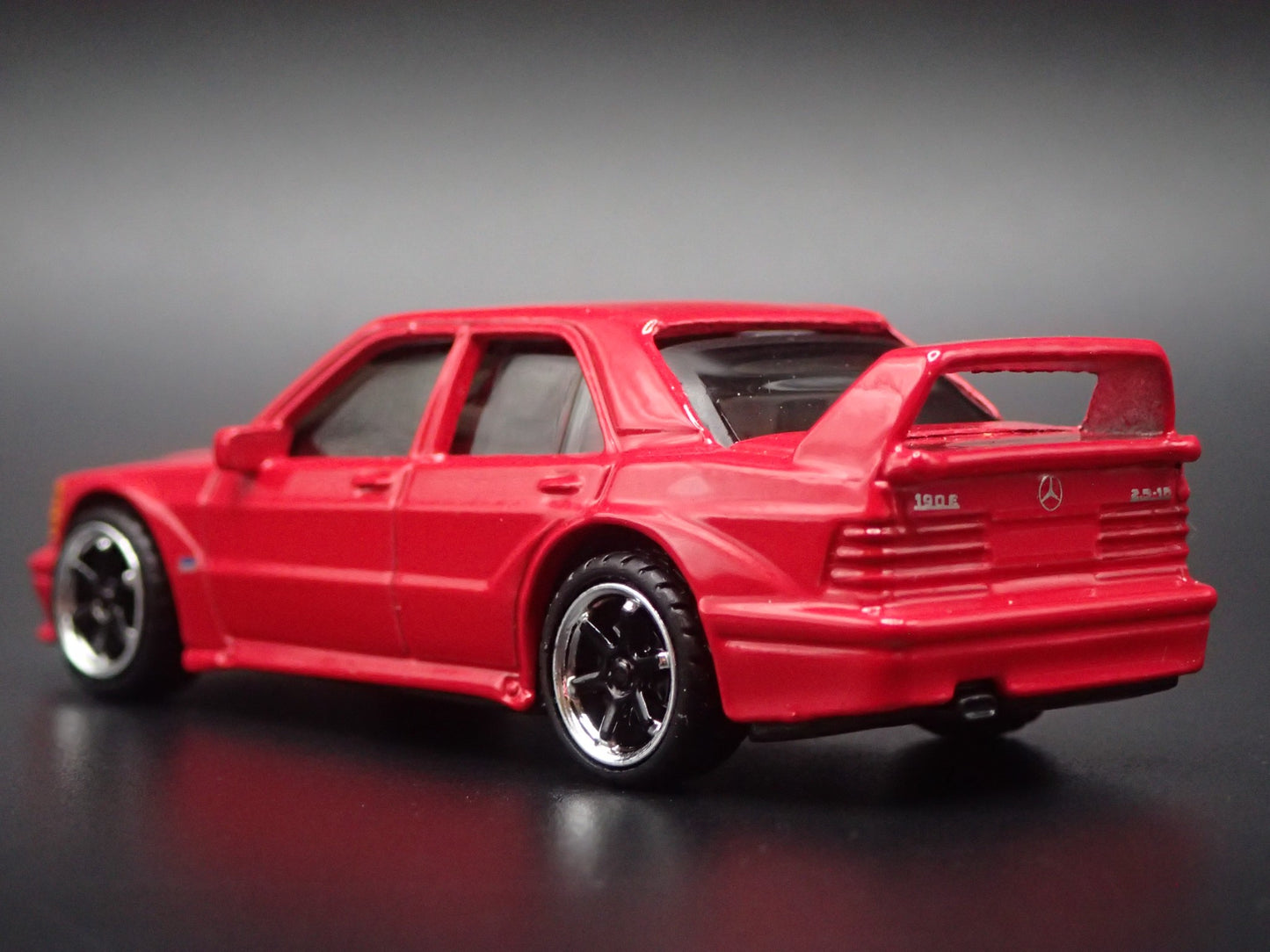 MERCEDES-BENZ 190E 2.5-16 EVOLUTION II RED 1:64 SCALE DIORAMA DIECAST MODEL CAR