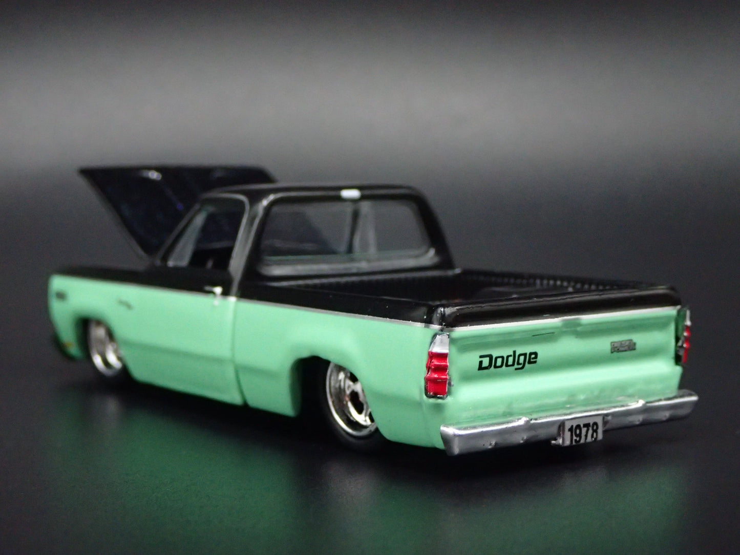 1978 78 DODGE ADVENTURER 150 PICKUP TRUCK. 1/64 SCALE DIORAMA DIECAST MODEL CAR