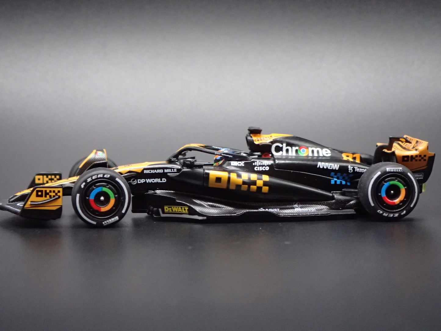 MCLAREN MCL60 #81 OSCAR PIASTRI 2023 F1 JAPANESE GP 1:64 SCALE DIECAST MODEL CAR