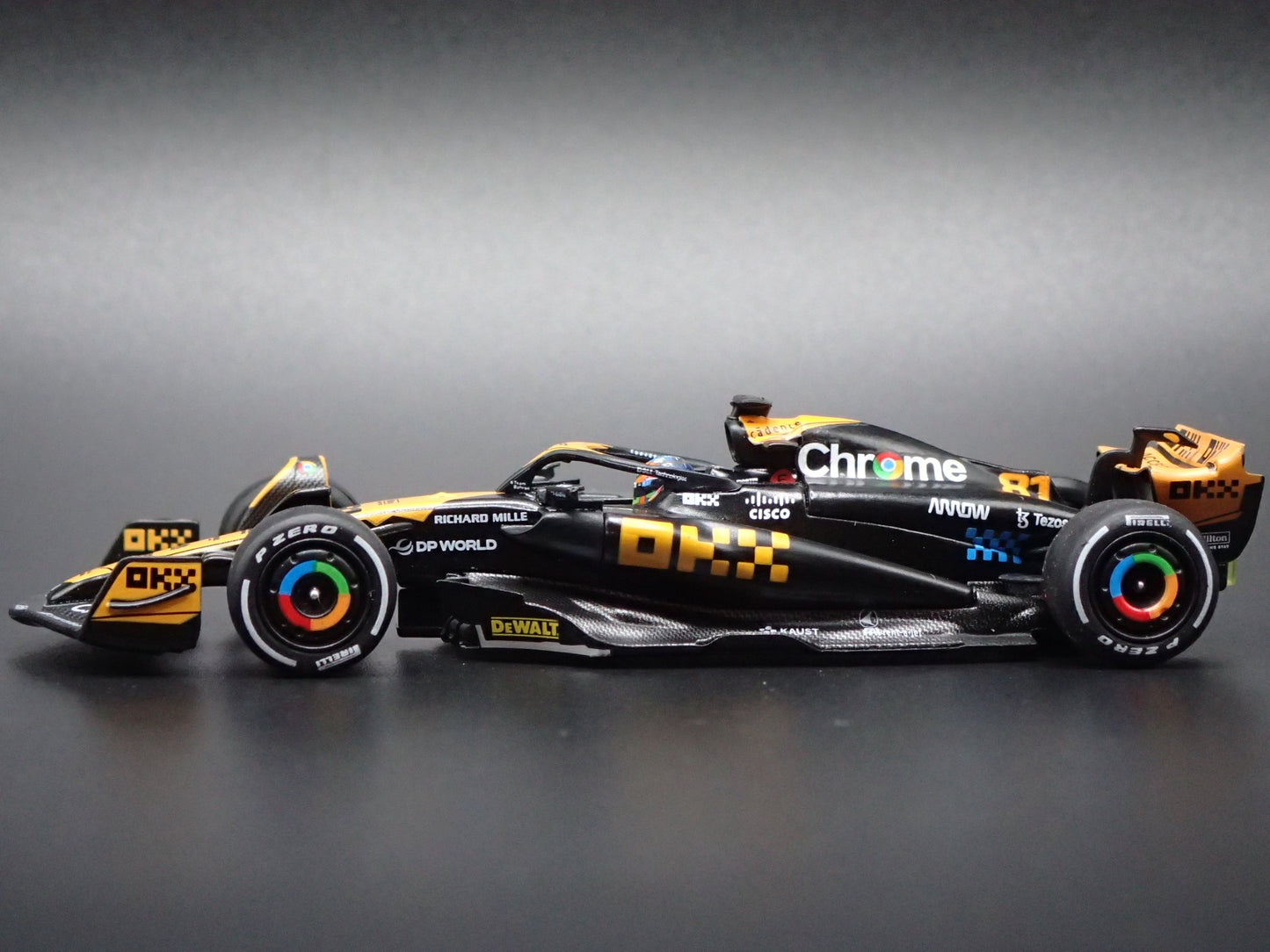 MCLAREN MCL60 #81 OSCAR PIASTRI 2023 F1 JAPANESE GP 1:64 SCALE DIECAST MODEL CAR