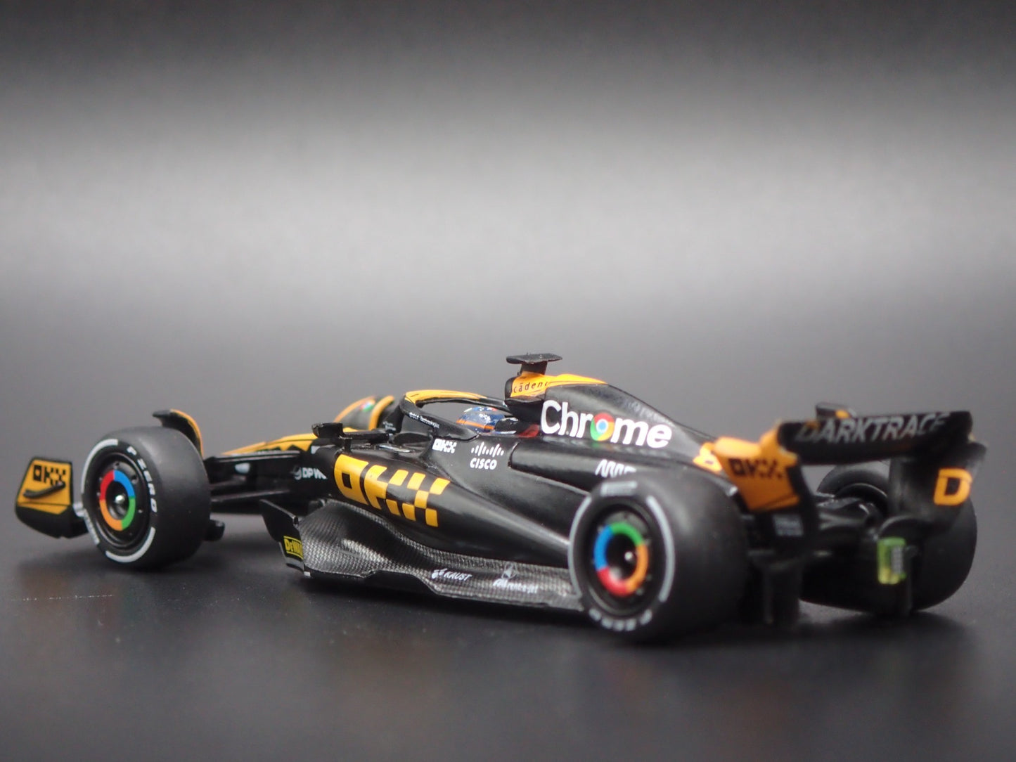 MCLAREN MCL60 #81 OSCAR PIASTRI 2023 F1 JAPANESE GP 1:64 SCALE DIECAST MODEL CAR
