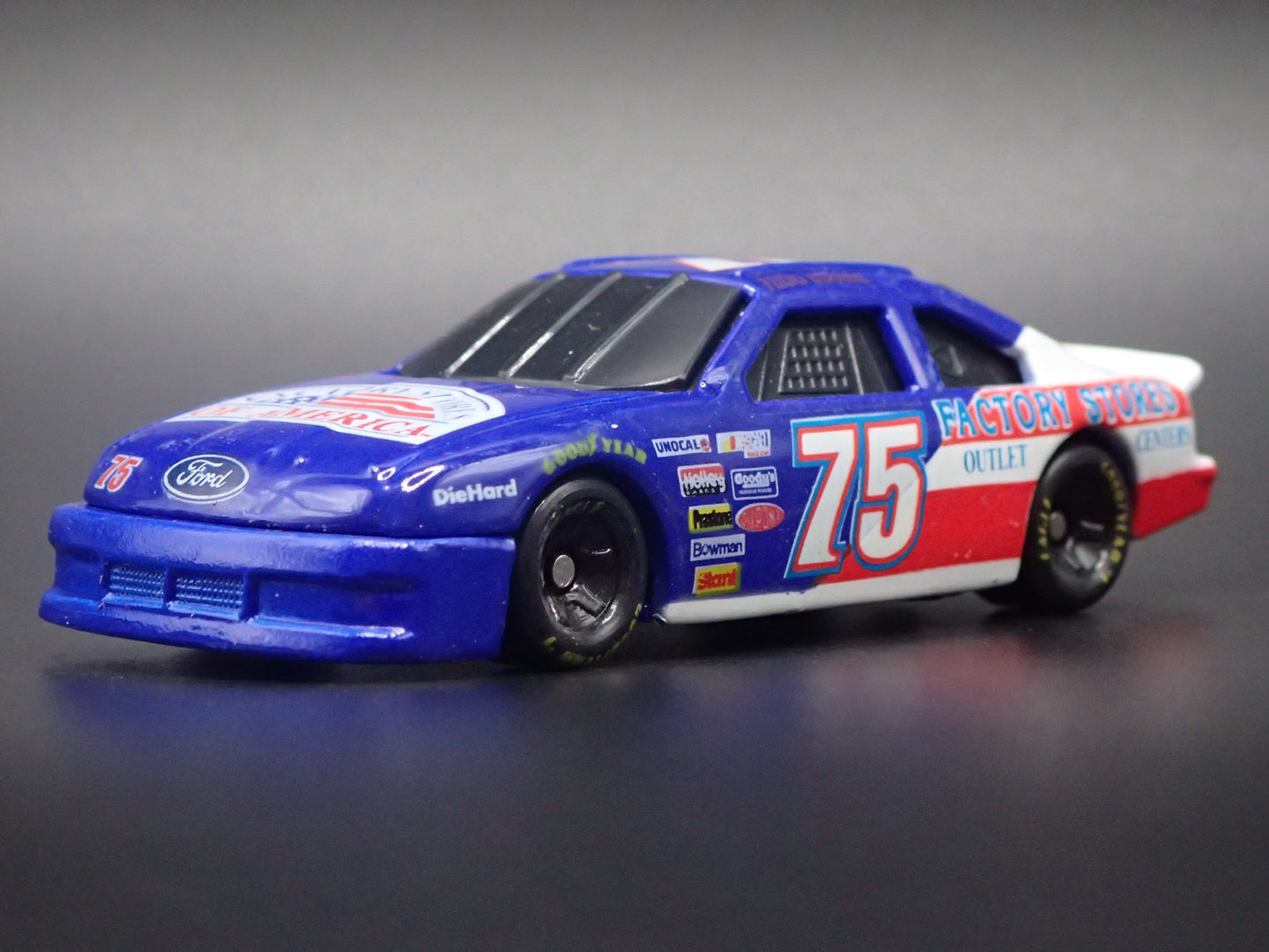 1994 94 FORD THUNDERBIRD 75 TODD BODINE NASCAR 1:64 SCALE DIECAST MODEL CAR