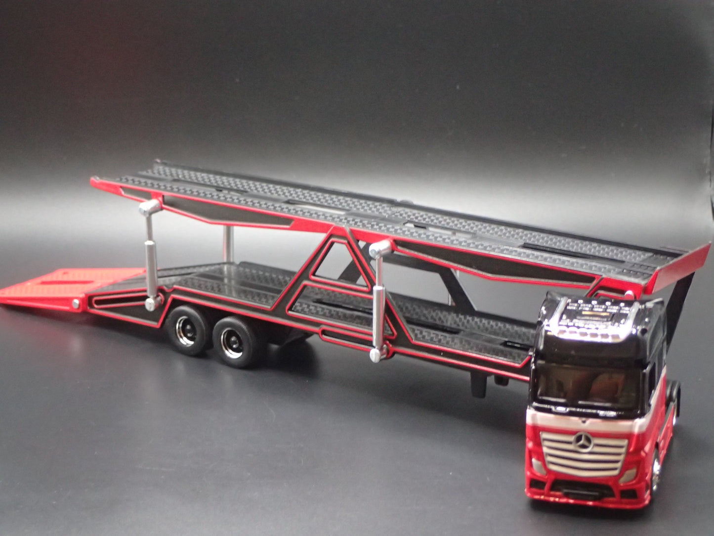 MERCEDES BENZ ACTROS 1851 & CAR TRANSPORTER HAULER TRAILER 1:64 SCALE MODEL SET